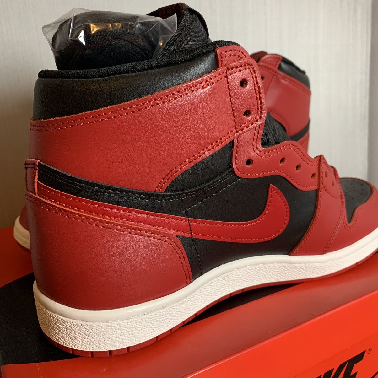 Jordan Brand Jordan 1 Retro High 85 Varsity Red Size US 11 / EU 44 - 15 Thumbnail