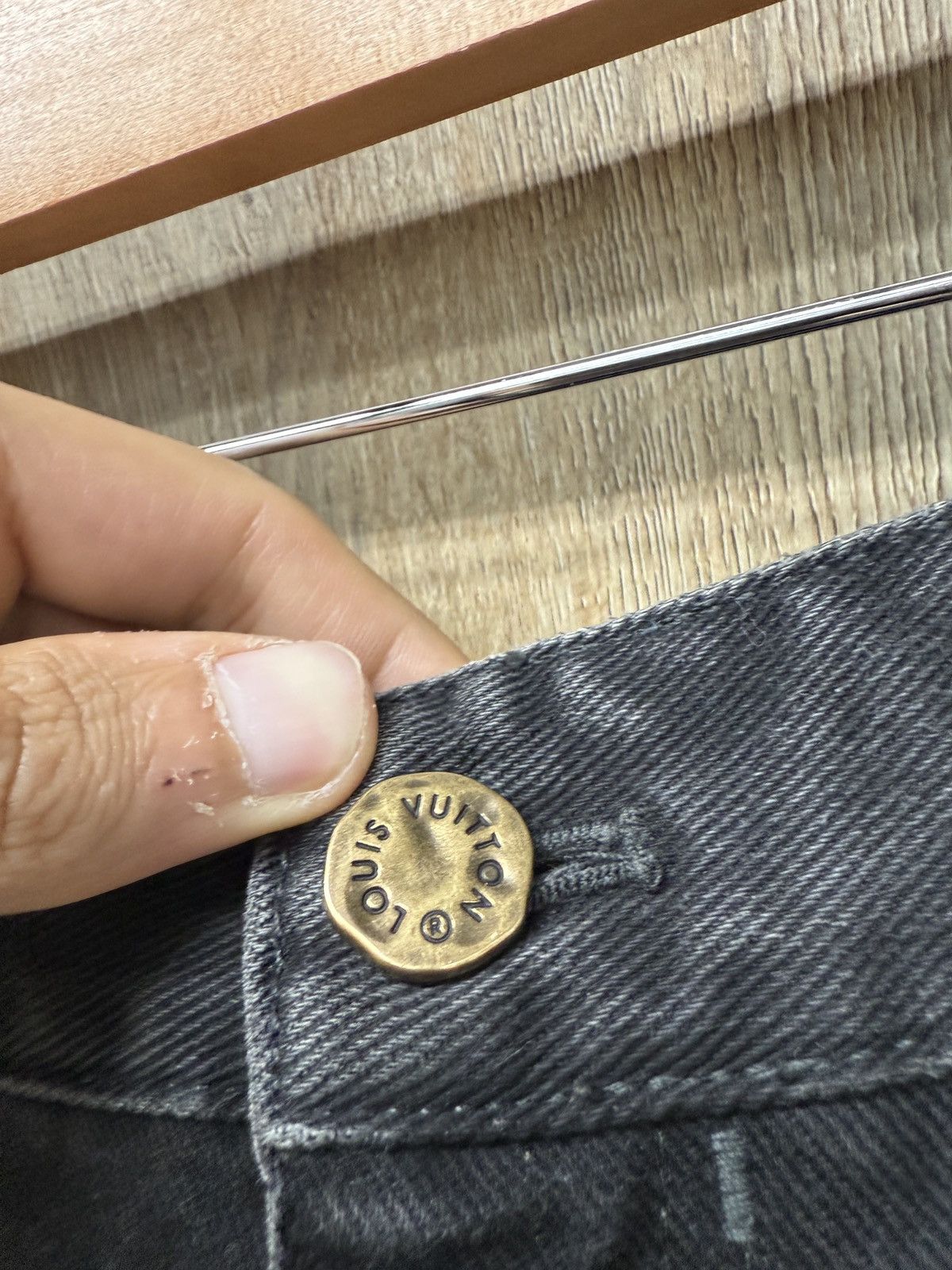 Louis Vuitton Louis Vuttion Black Monogram Denim Carpenters Size US 32 / EU 48 - 6 Thumbnail