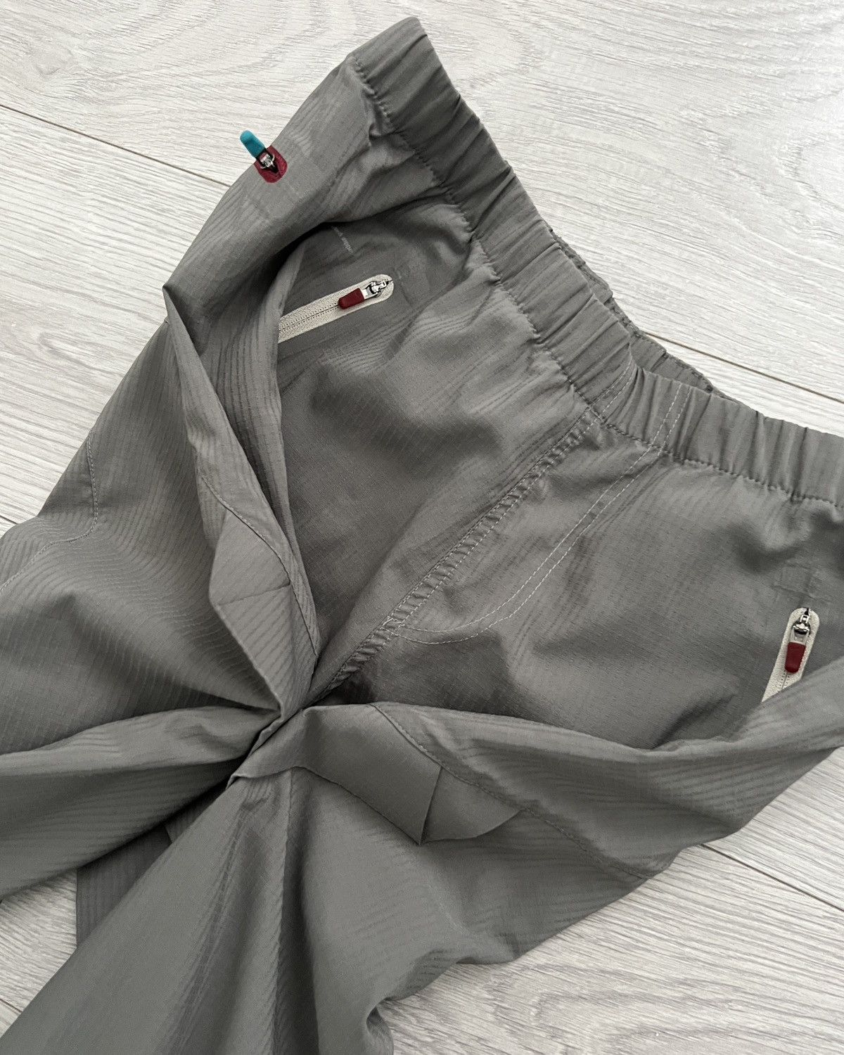 Gyakusou Nike Gyakusou Gen 1 FW2010 Magnetic Pocket Technical Pants Size US 30 / EU 46 - 2 Thumbnail