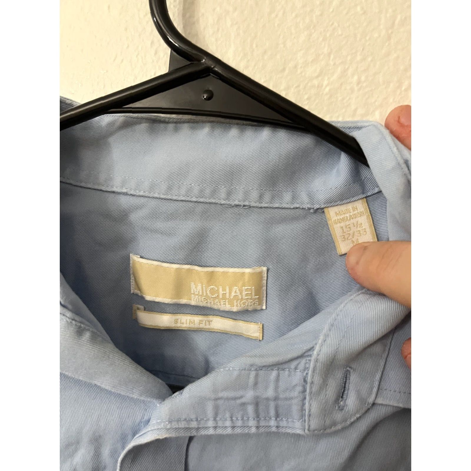 Michael Kors VINTAGE Michael Kors Shirt Blue Long Sleeve Button-Up 15.5 32/33 Adult Regular Non-Iron Mens Size US M / EU 48-50 / 2 - 3 Thumbnail