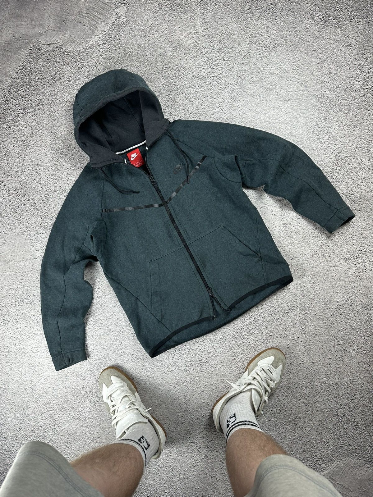 Nike Vintage Nike Tech Fleece Full Zip Hoodie Y2K Drill Style SK8 Size US M / EU 48-50 / 2 - 3 Thumbnail
