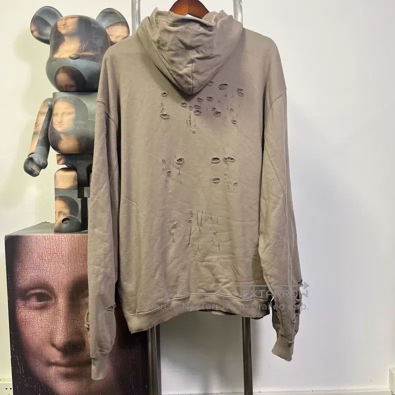 Balenciaga Balenciaga Destroyed hoodie Size US XXS / EU 40 - 2 Thumbnail