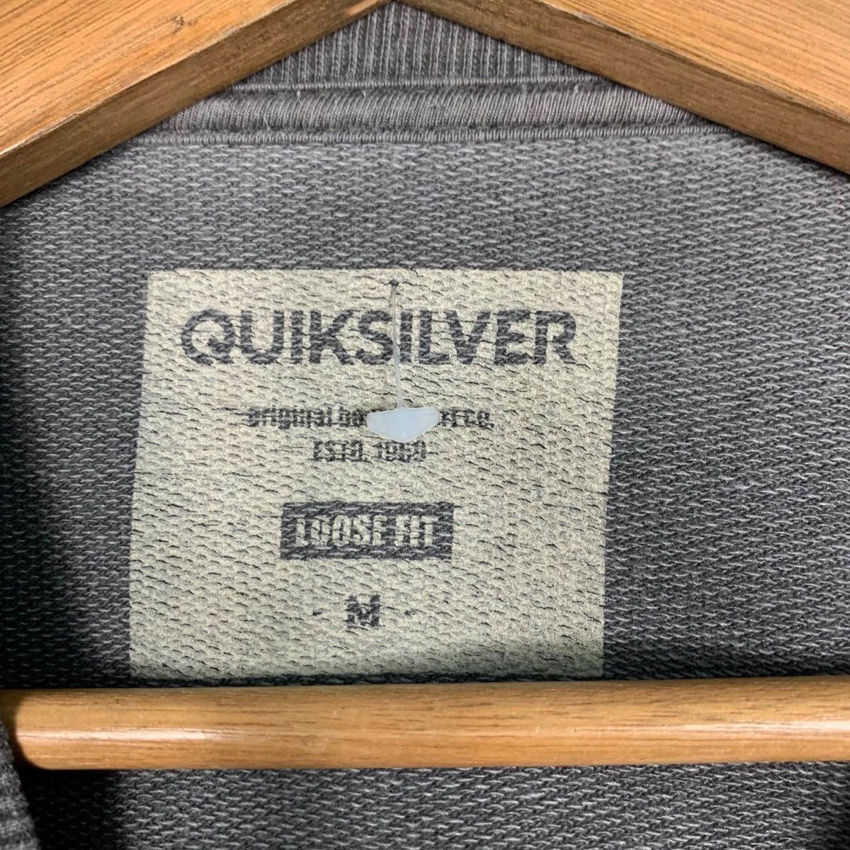 Quiksilver QUIKSILVER Sleeve Big Logo Faded Gray Sweatshirt #1901-C83 Size US M / EU 48-50 / 2 - 11 Thumbnail