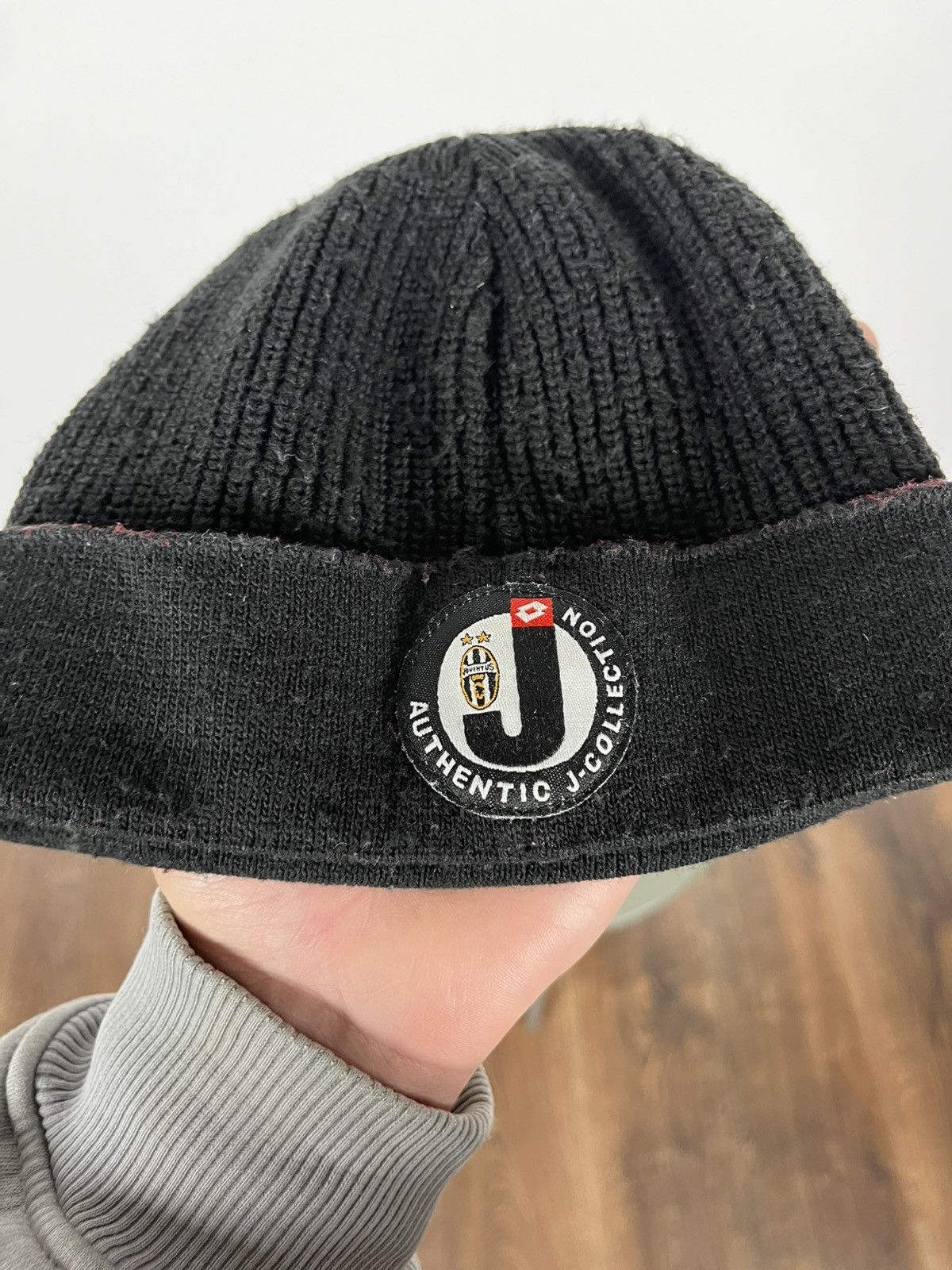 Lotto Sport × Vintage Vintage Lotto Juventus Beanie Black Knit Hat Made in Italy Size ONE SIZE - 4 Thumbnail