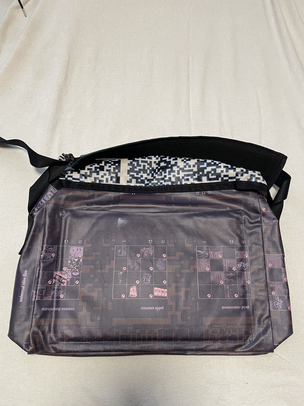 Cav Empt Cav Empt Design Messenger Bag Size ONE SIZE - 2 Thumbnail
