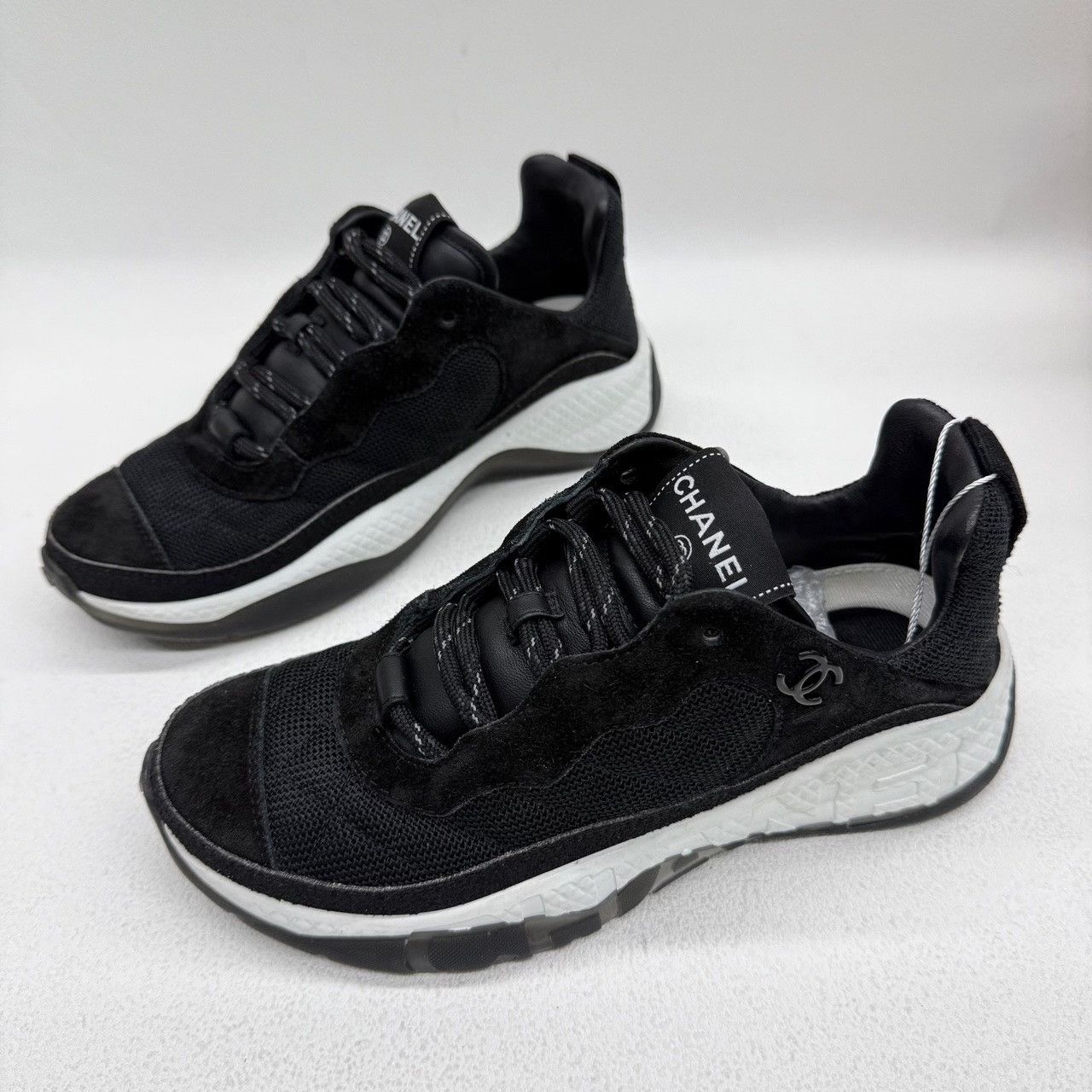 Chanel Chanel Casual Plaid Black Lowtop Sneakers us_6-5 Women Size US 6.5 / IT 36.5 - 1 Thumbnail
