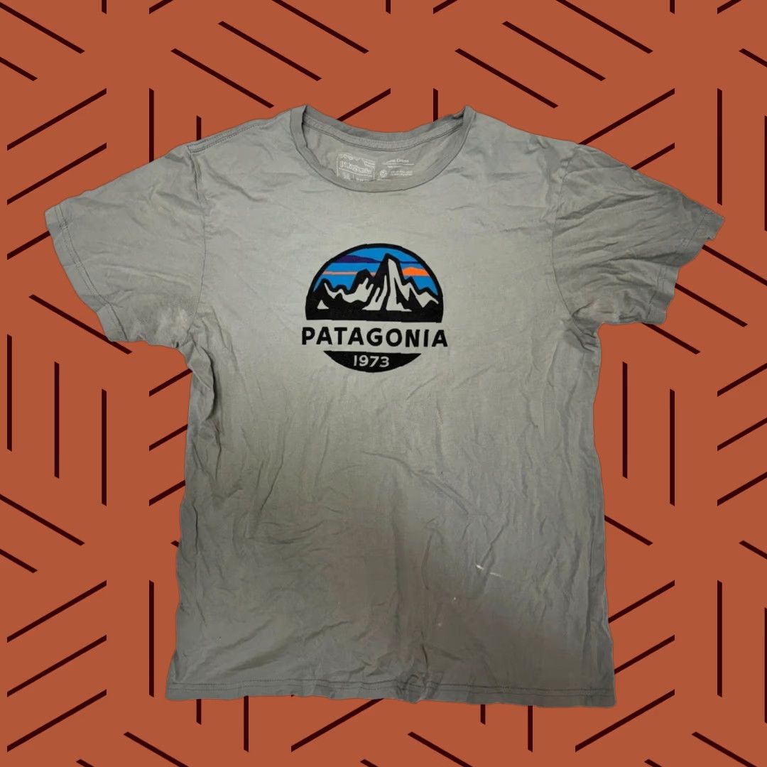 Patagonia Patagonia Men's Fitz Roy Scope Organic T-Shirt Gray M Shirt Men 20" armpit to armpit 17" shoulder to shoulder 26" shoulder to hem Size US M / EU 48-50 / 2 - 1 Thumbnail