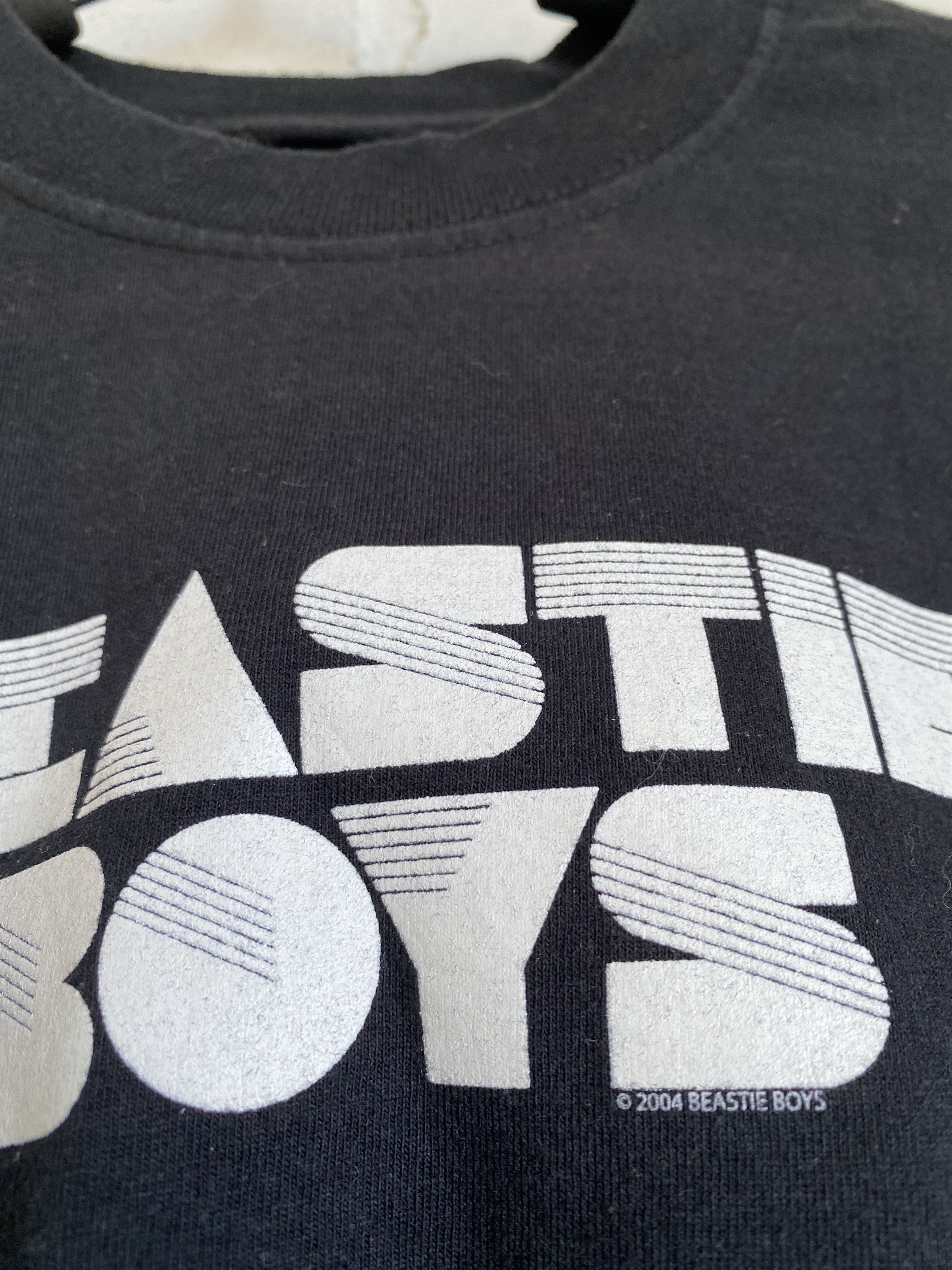 Band Tees × Rap Tees × Vintage Vintage 2004 beastie boys to the 5 boroughs t-shirt Size US M / EU 48-50 / 2 - 3 Thumbnail