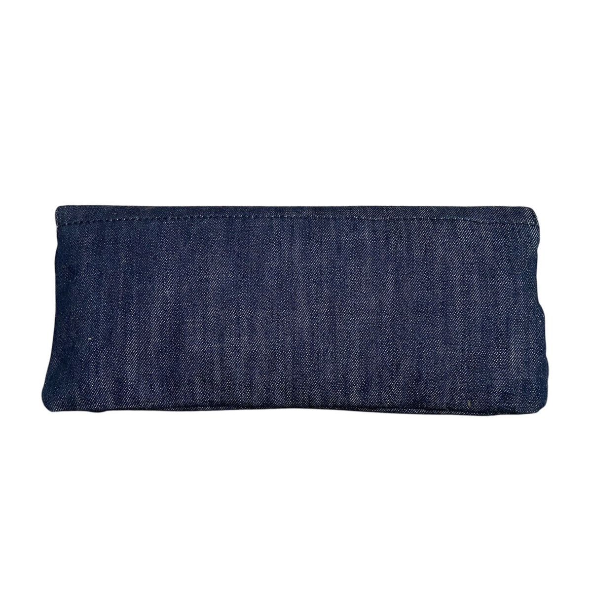 BCBGeneration × Bcbgmaxazria BCBGMaxAzria Denim Studded Clutch Bag Size ONE SIZE - 2 Thumbnail