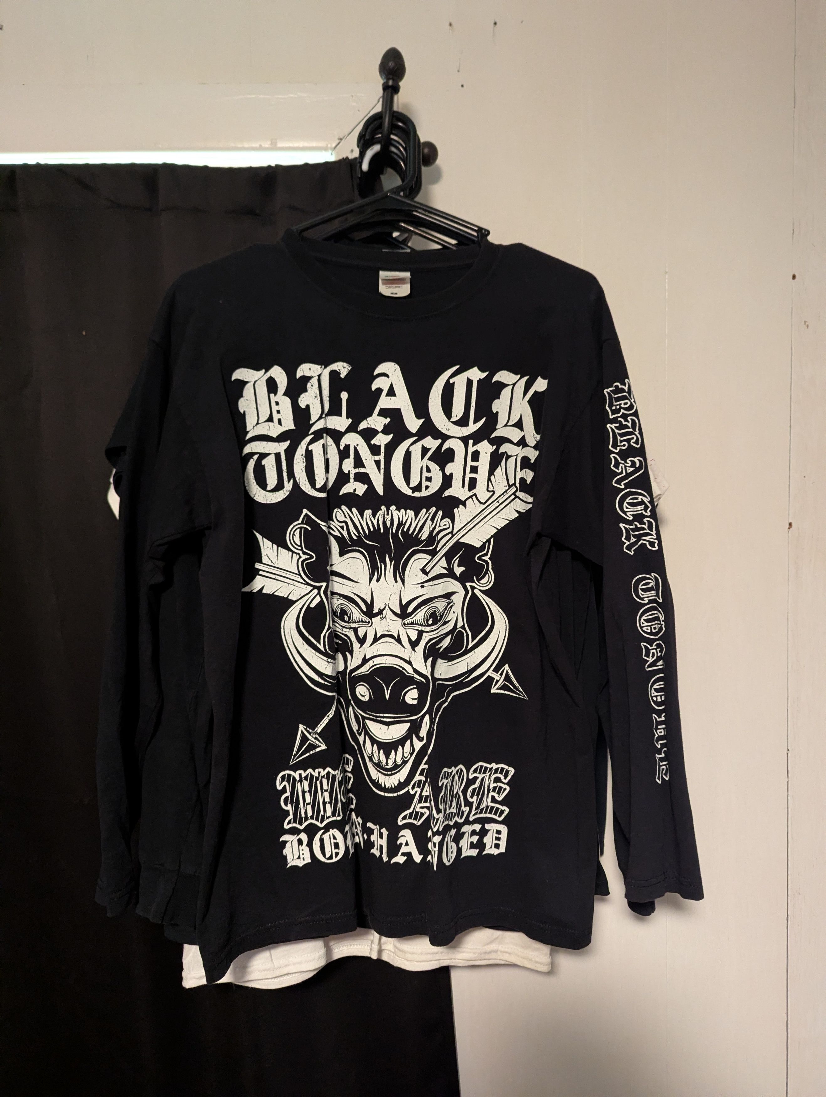 Gildan Black Tongue - Born Hanged Original L/S Size US S / EU 44-46 / 1 - 1 Preview