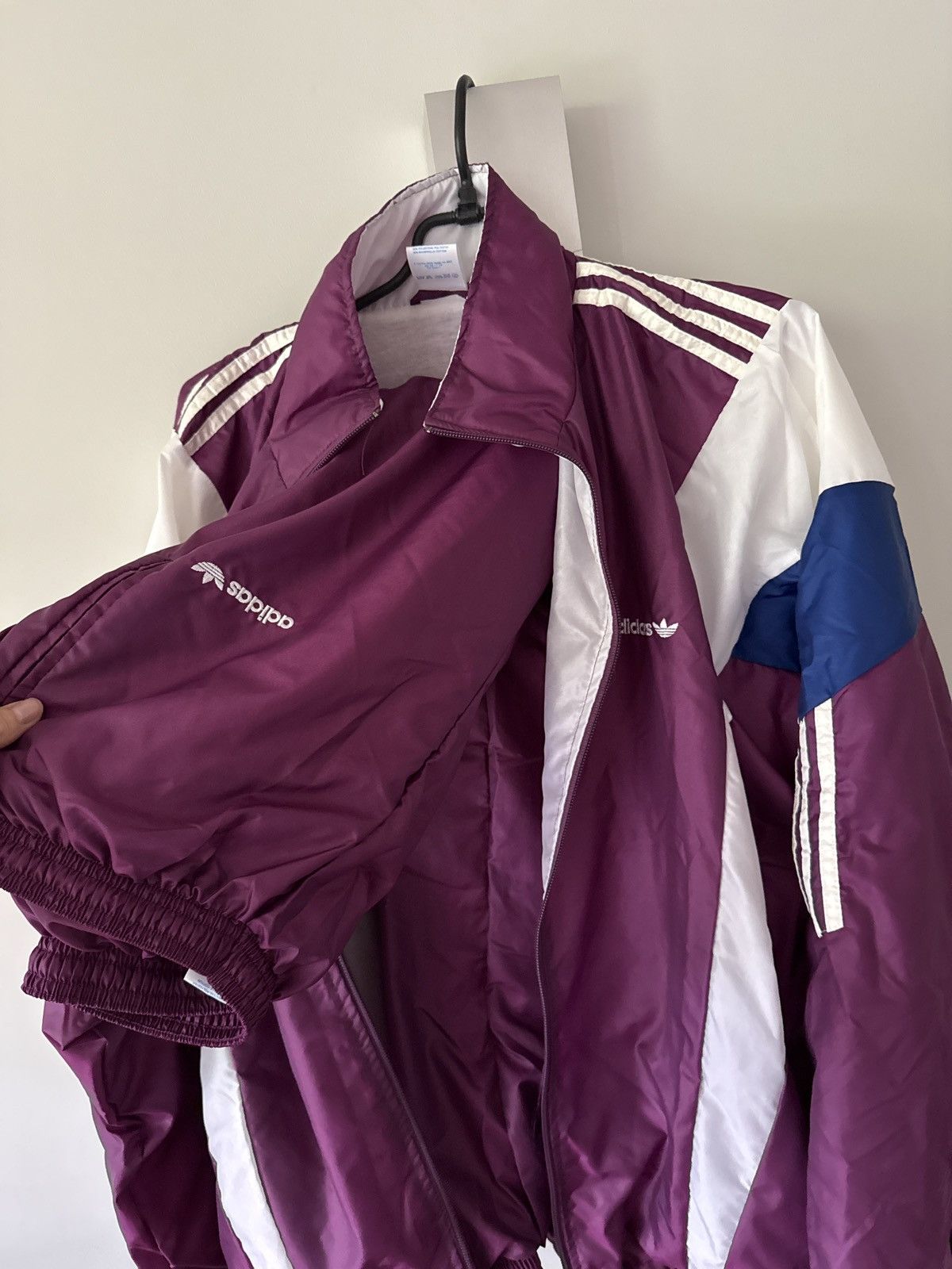 Adidas Vintage adidas training (jacket and pants) Size US L / EU 52-54 / 3 - 4 Thumbnail