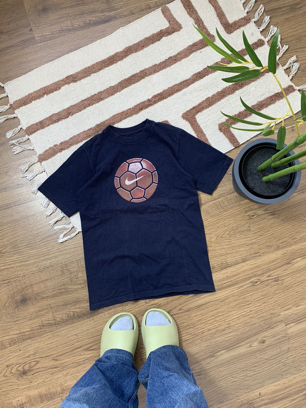 Nike × Vintage VINTAGE NIKE BASKETBALL Y2K TEE SHIRT Size S / US 4 / IT 40 - 1 Thumbnail