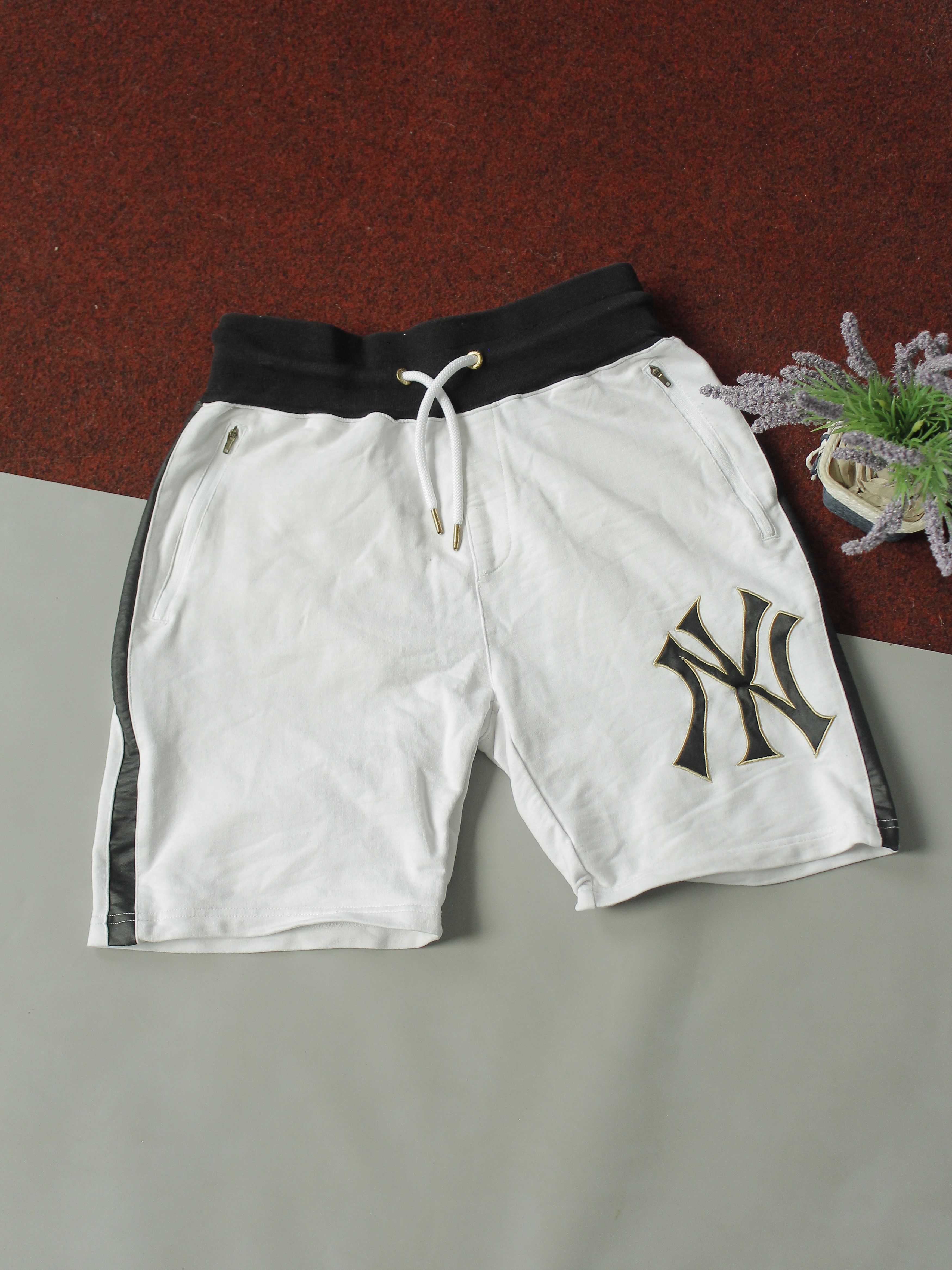 New York Yankees × Vintage Cooperstown majestic athletic shorts y2k drip 90s 00s Size US 32 / EU 48 - 1 Thumbnail