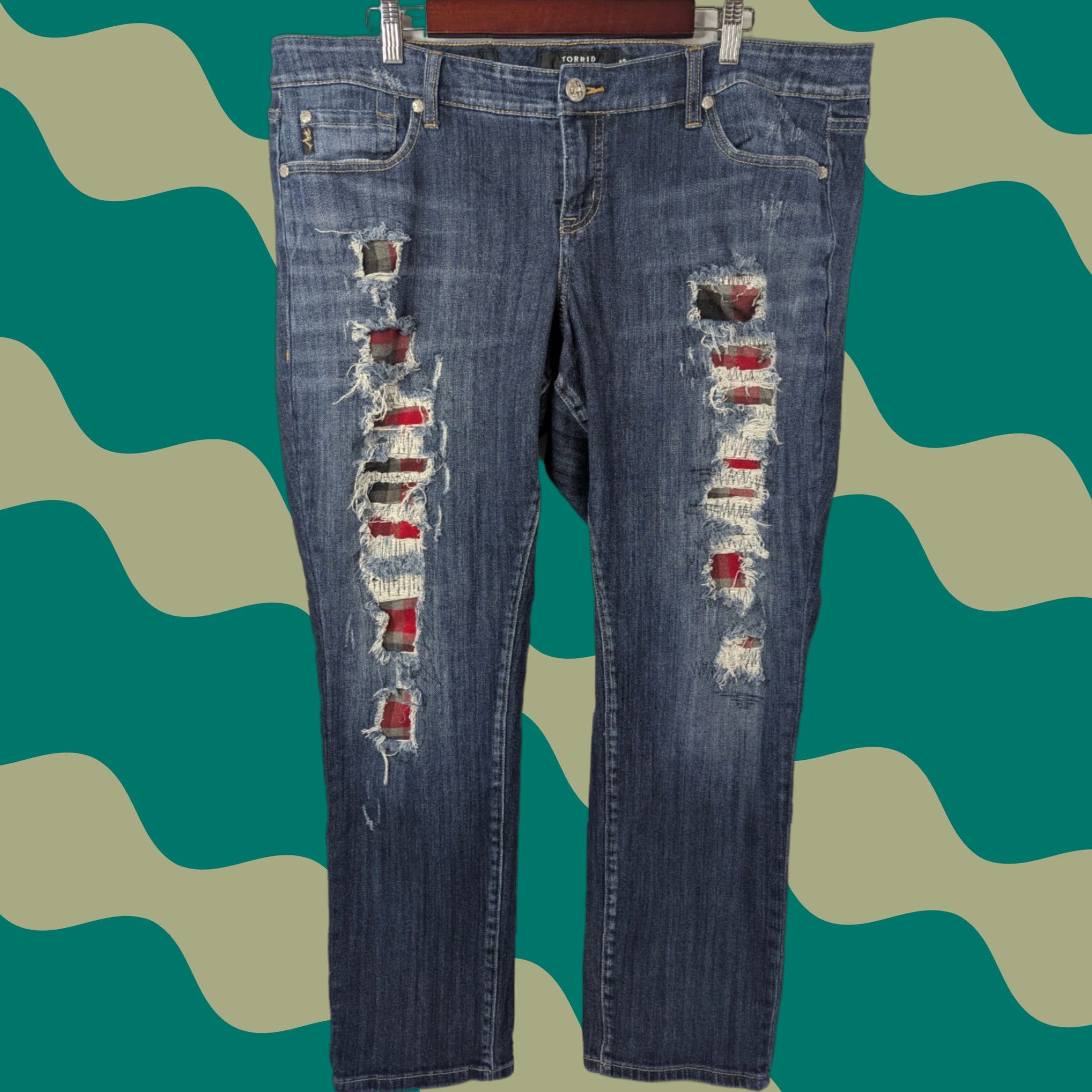 Torrid Torrid Jeans Boyfriend Distressed Patch Plaid Blue Size 18 Women's Denim Cotton Blend Spandex Mid Rise Plus Vintage No N/A Size 40" / US 18 - 1 Thumbnail