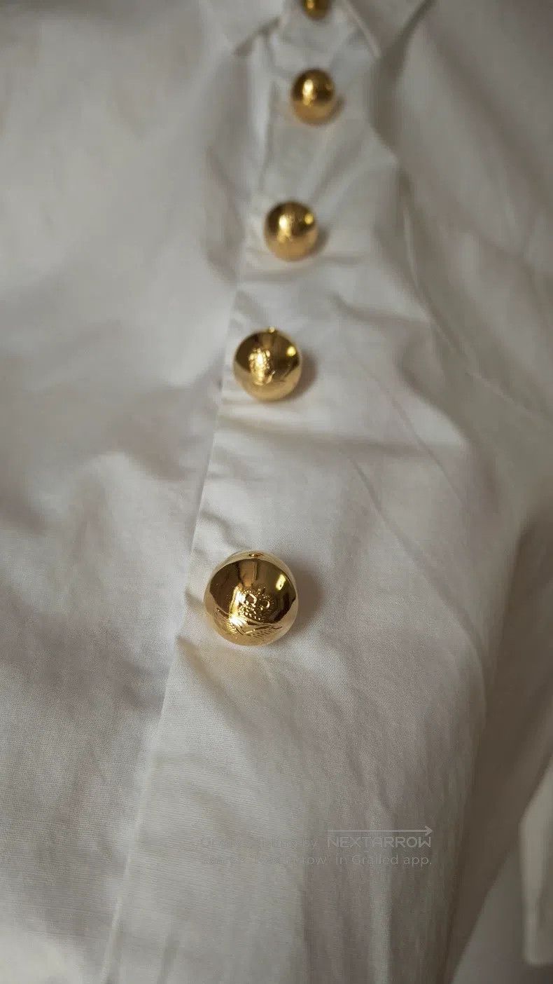 Comme des Garcons Comme Des Garcons White shirt with gold buttons and small Size XS / US 0-2 / IT 36-38 - 4 Thumbnail