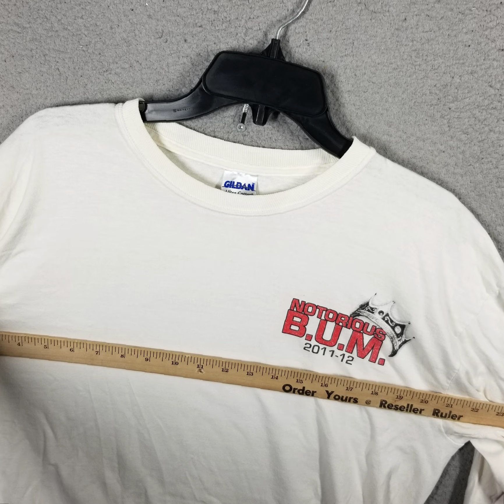 Gildan VINTAGE Notorious B.U.M. Shirt Tee Mens Large White Long Sleeve Graphic Bulldog 2011-12 Mens Size US L / EU 52-54 / 3 - 7 Thumbnail