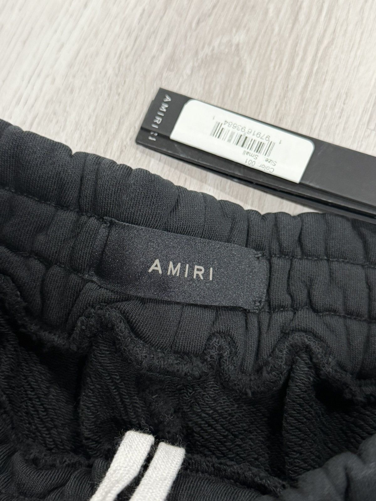 Amiri Amiri Dubai Exclusive Sweat Shorts - Small Size US 30 / EU 46 - 2 Thumbnail