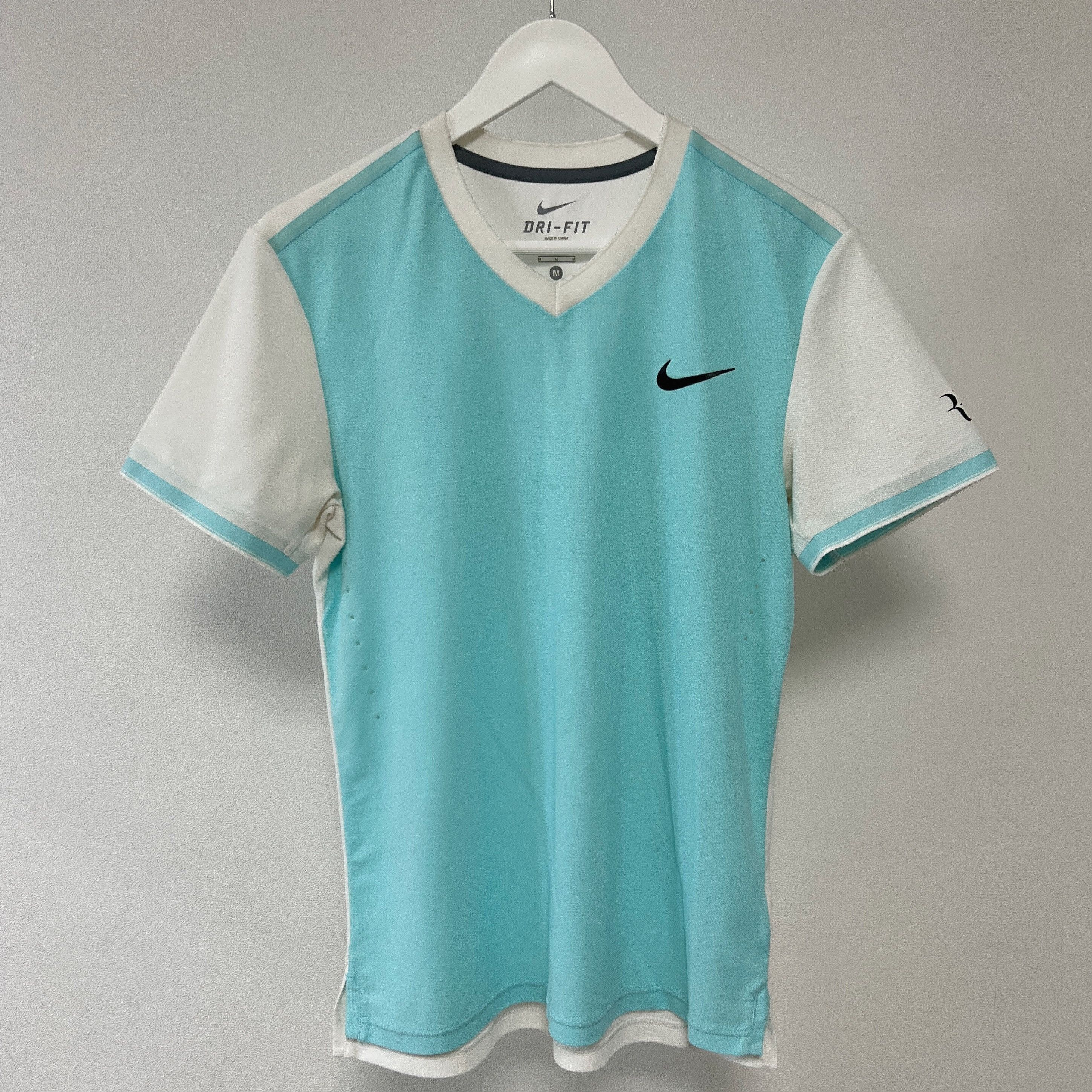 NIKE RF T-SHIRT US SIZE 『M』 BLUE フェデラー NIKE RF T-SHIRT US SIZE 『M』 BLUE フェデラー NIKE RF T-SHIRT US