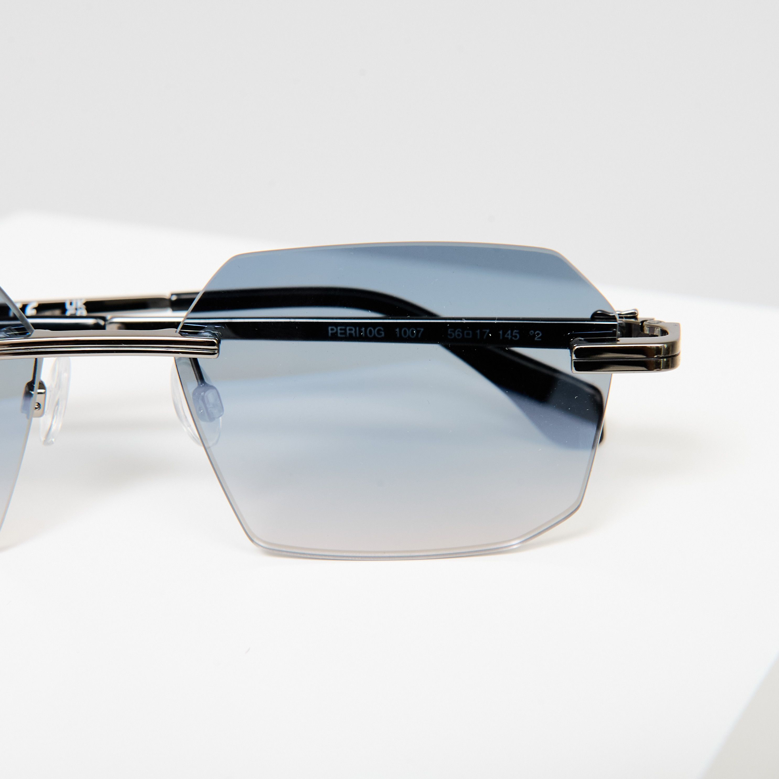 Palm Angels PALM ANGELS PERI10G 1007 Sunglasses Size ONE SIZE - 8 Thumbnail