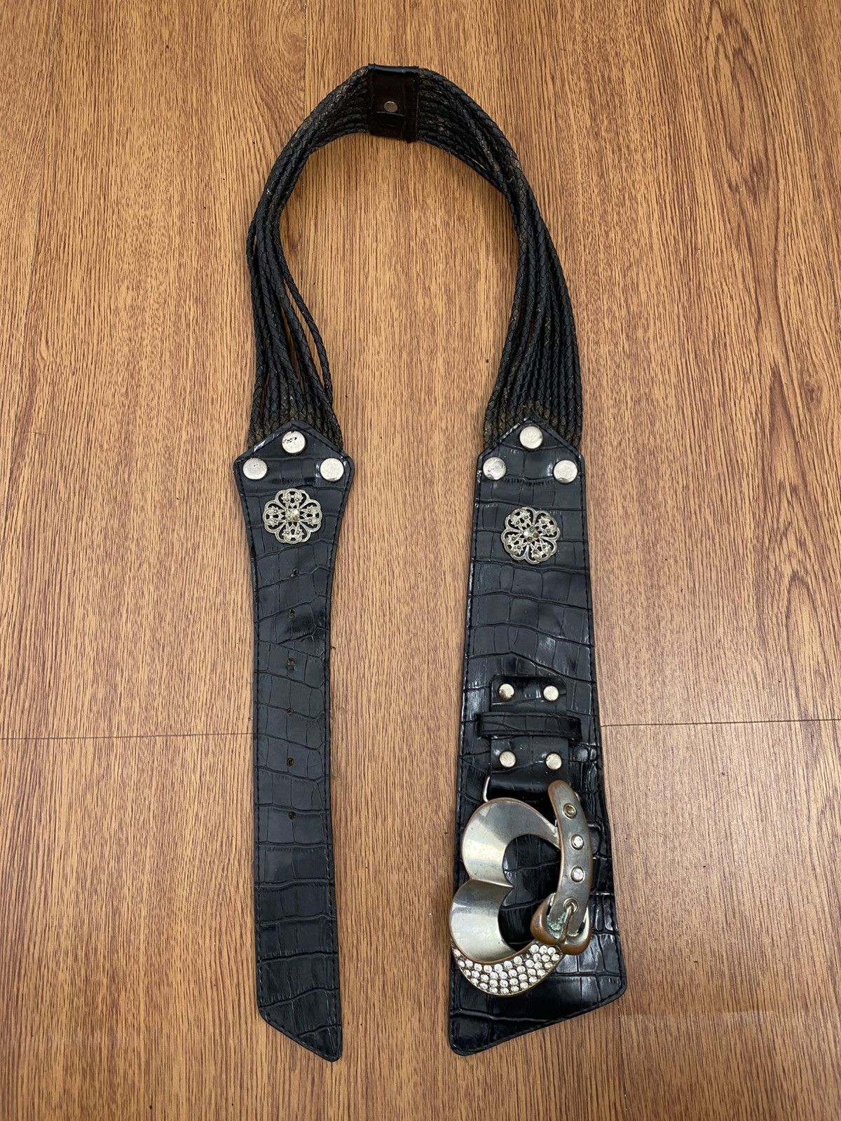 If Six Was Nine Silver Love crystal love Y2K belt Size ONE SIZE - 1 Thumbnail