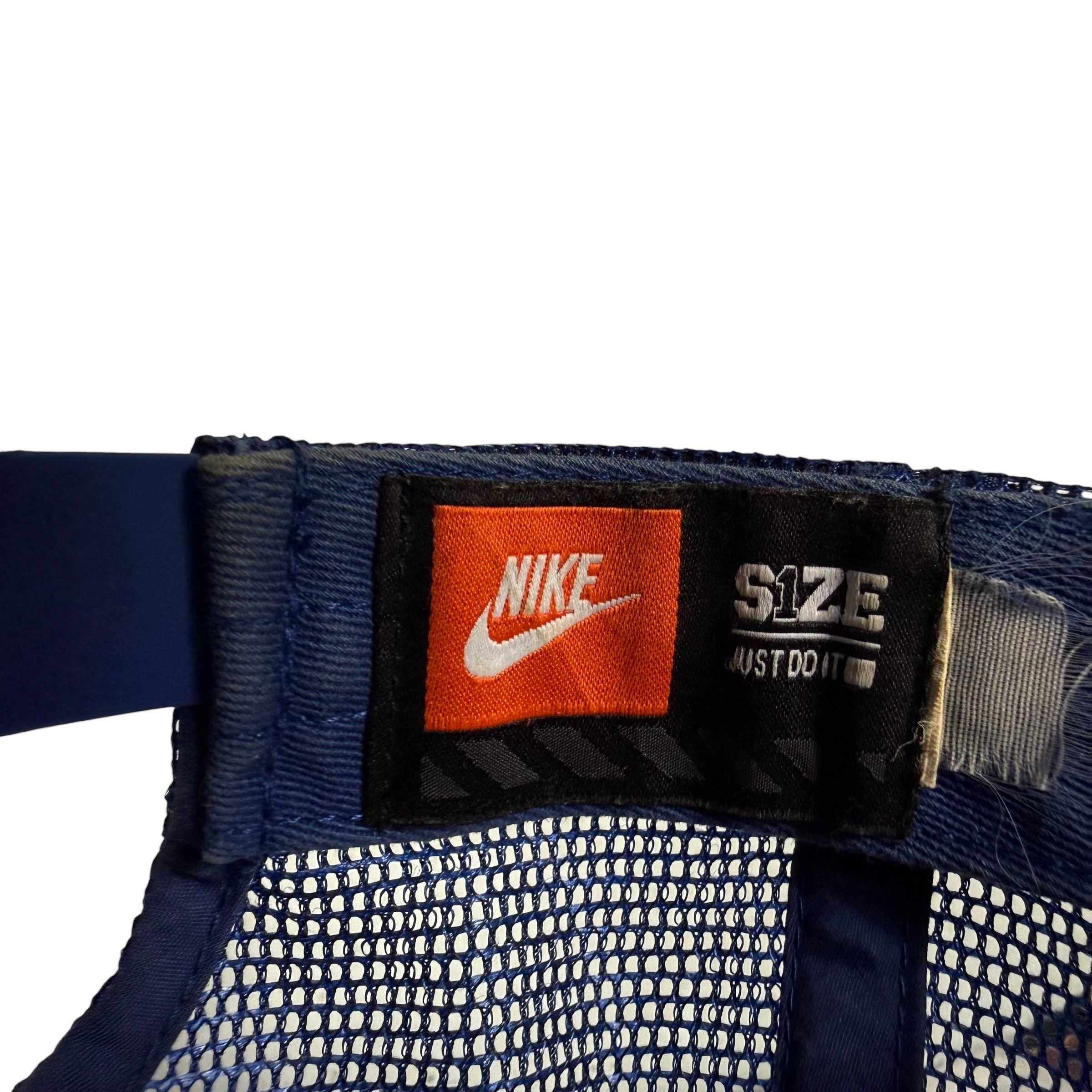 Nike 🔥RARE🔥Vintage Nike Swoosh Trucker Hat Cap Size ONE SIZE - 12 Thumbnail