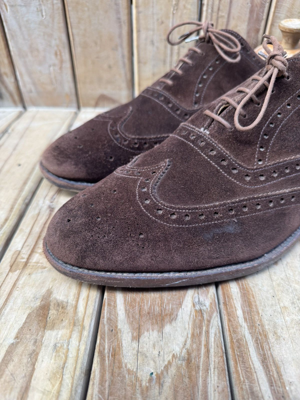 Alfred Sargent Alfred Sargent Brown suede wingtip dress Men’s shoes UK 11 Size US 12 / EU 45 - 14 Thumbnail