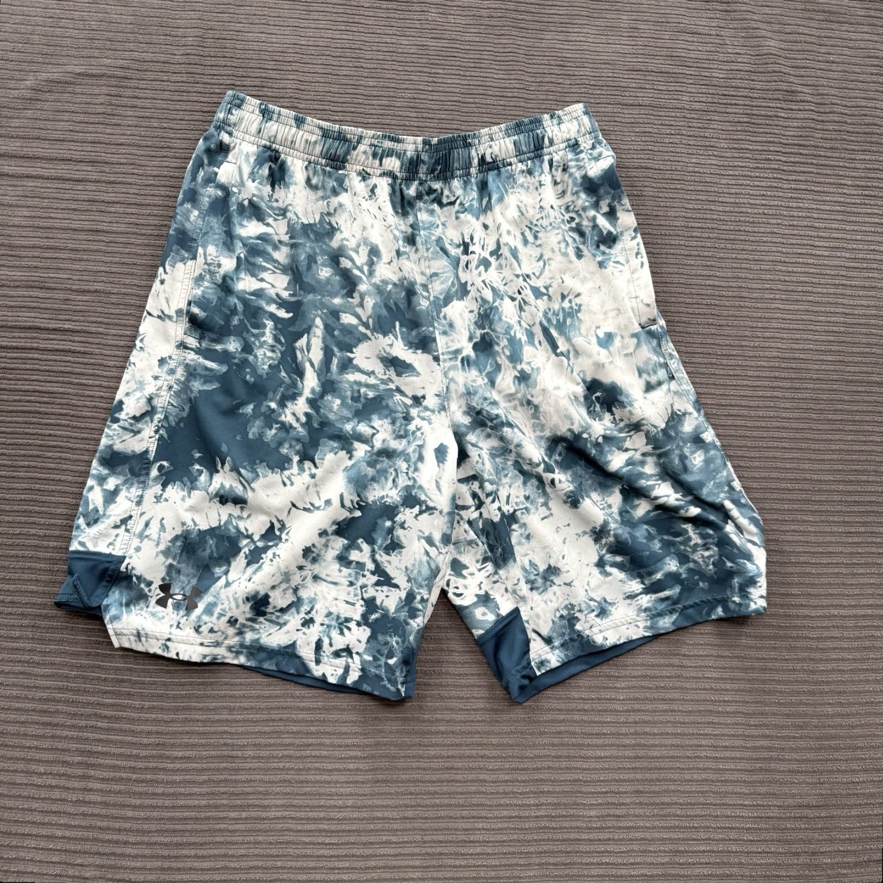 Under Armour Under Armour Shorts Men L Multicolor Polyester Drawstring Athletic Outdoors Size US 33 - 2 Thumbnail