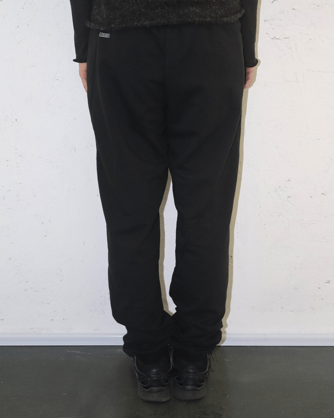 Hussein Chalayan Puma by Hussein Chalayan Shala Curve MB Pants Black Size 27" / US 4 / IT 40 - 4 Thumbnail