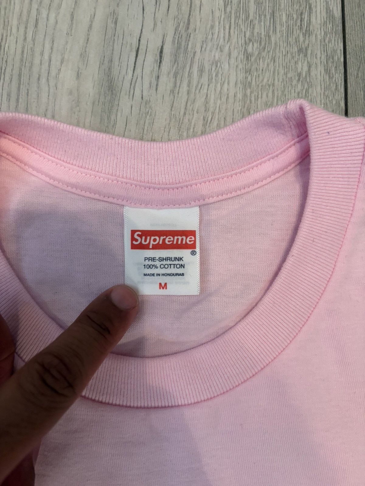 Supreme Supreme SS26 Hard Tee Pink - Size M Size US M / EU 48-50 / 2 - 5 Thumbnail