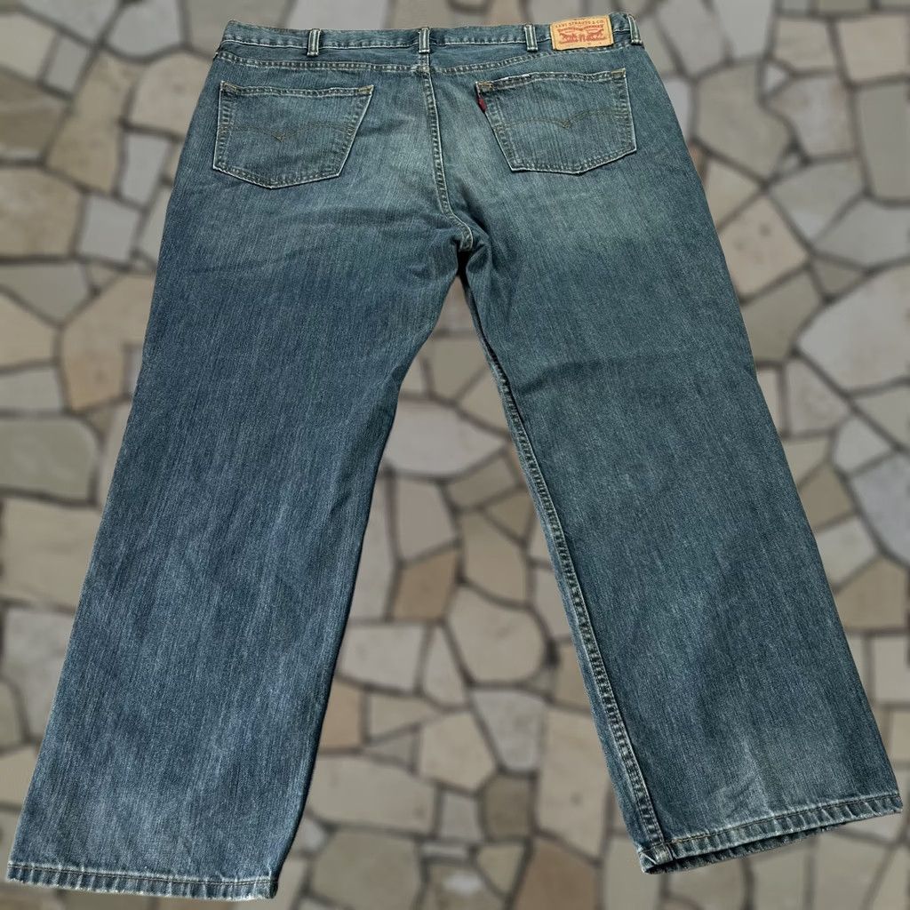 Levi's Levi's 559 Jeans Mens 44x29 Blue Denim Relaxed Straight Leg Medium Wash Size US 44 / EU 60 - 1 Thumbnail