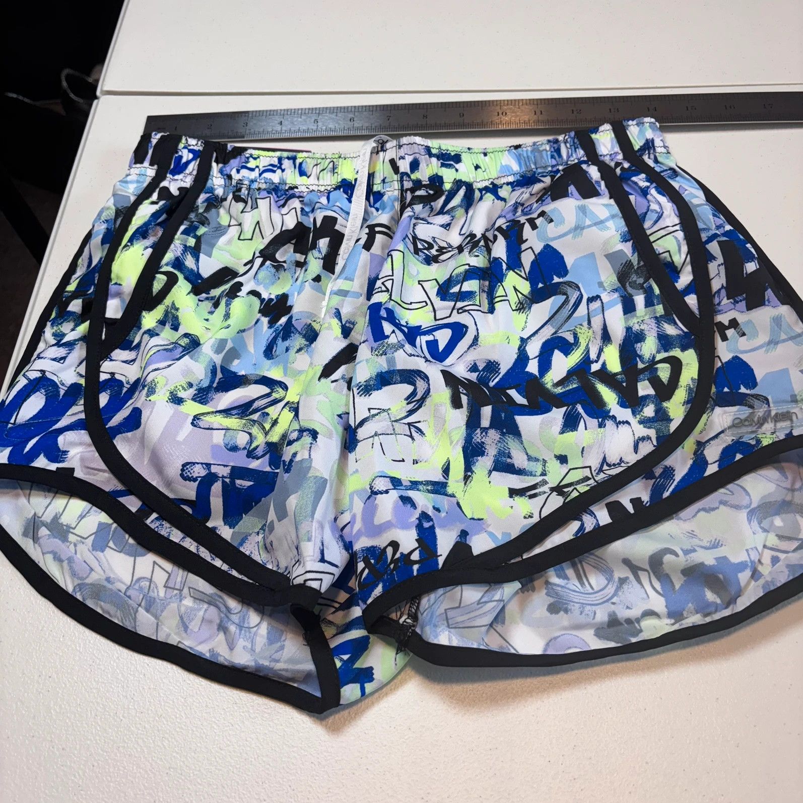 Calvin Klein Calvin Klein Running Shorts With Liner Women’s Size S Size 28" / US 6 / IT 42 - 8 Thumbnail