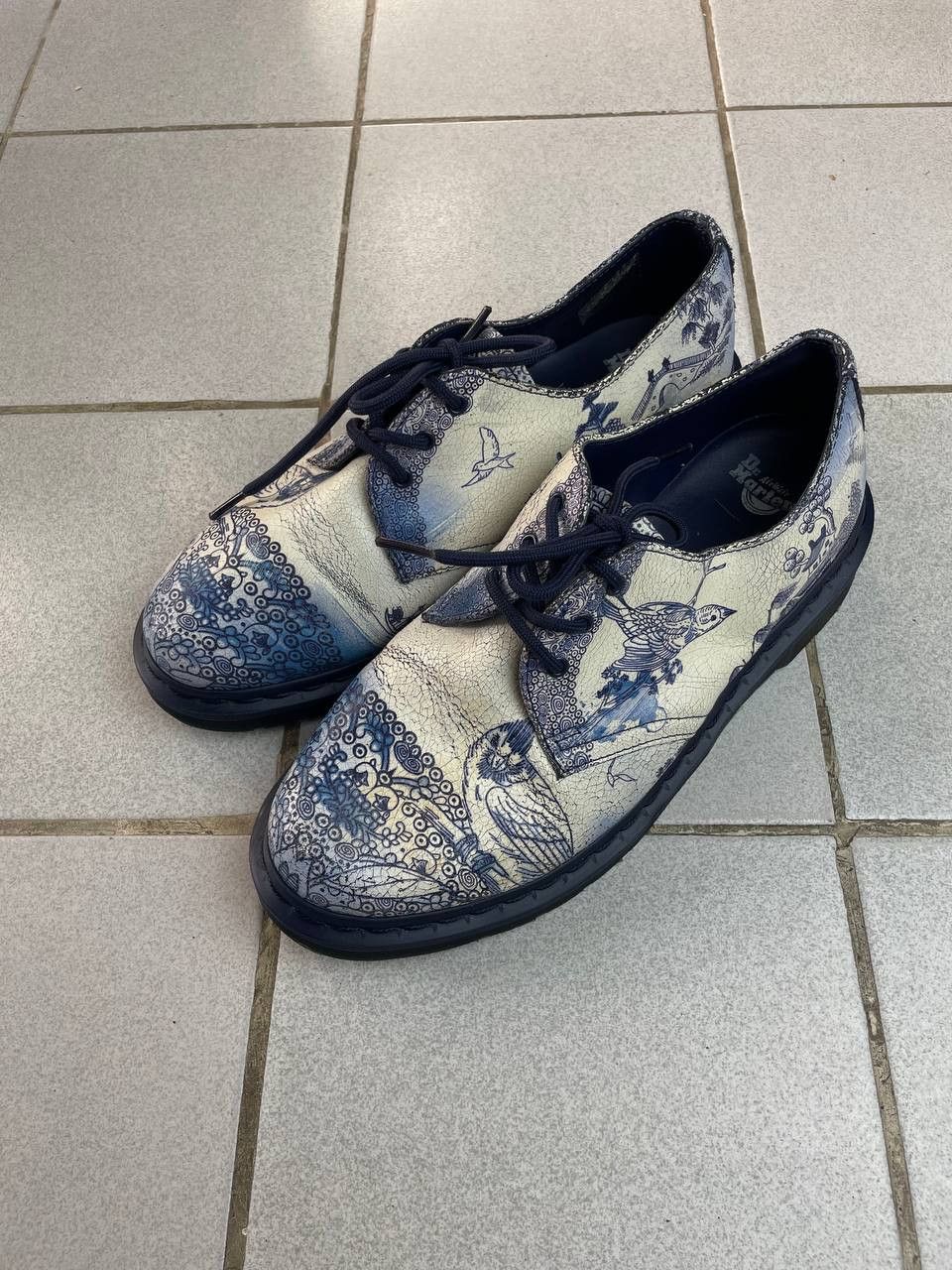 Dr. Martens Dr. Martens 1461 Willow Cristal Suede Size US 6 / EU 39 - 3 Thumbnail