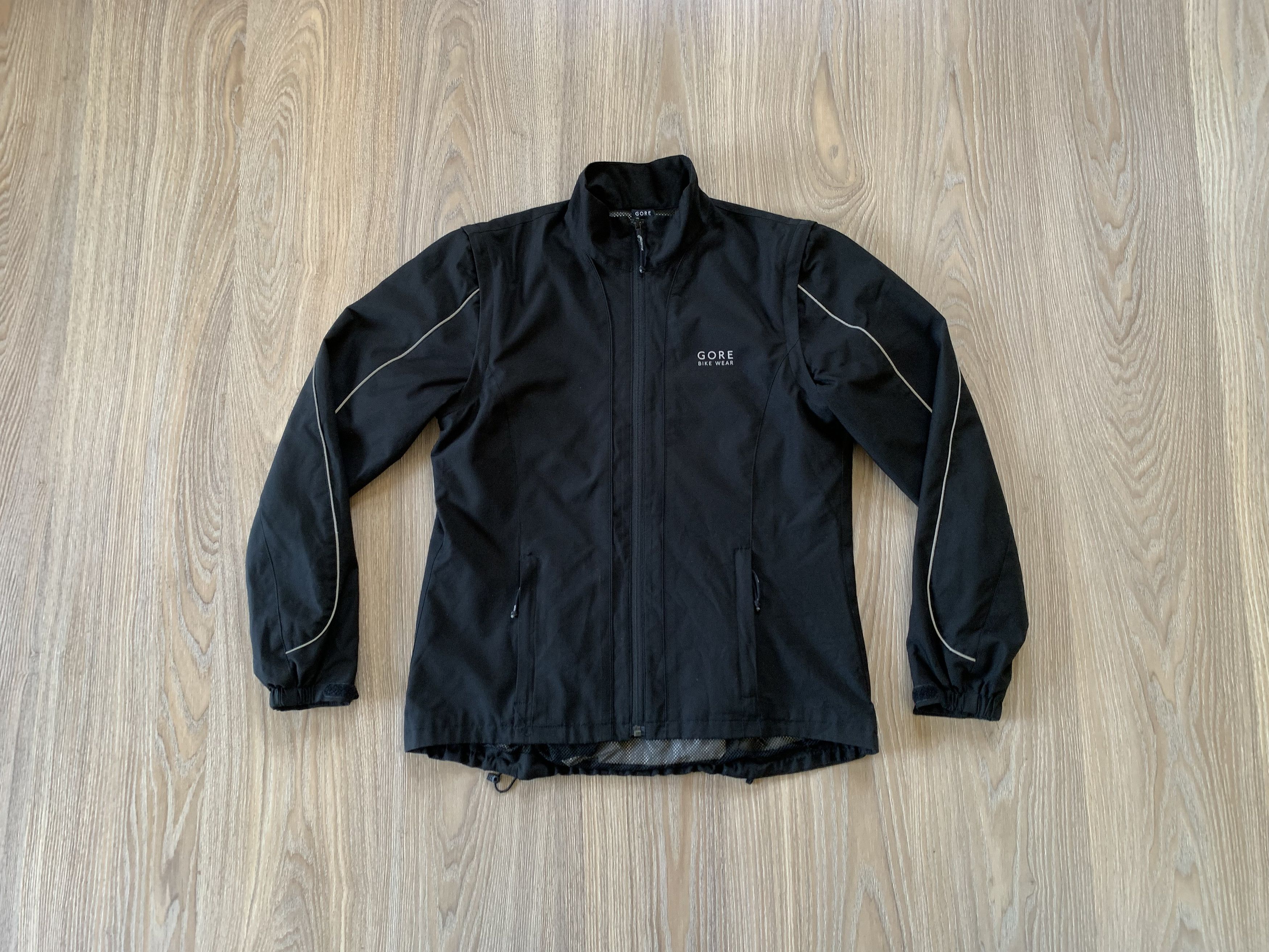 GOREWEAR Women's Gore Bike Wear Light Waterproof Cycle Jacket Size L / US 10 / IT 46 - 11 Thumbnail