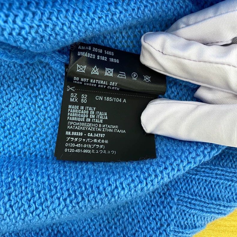 Prada Prada Blue and black color block V-neck knitted sweater 250 Size US L / EU 52-54 / 3 - 6 Thumbnail
