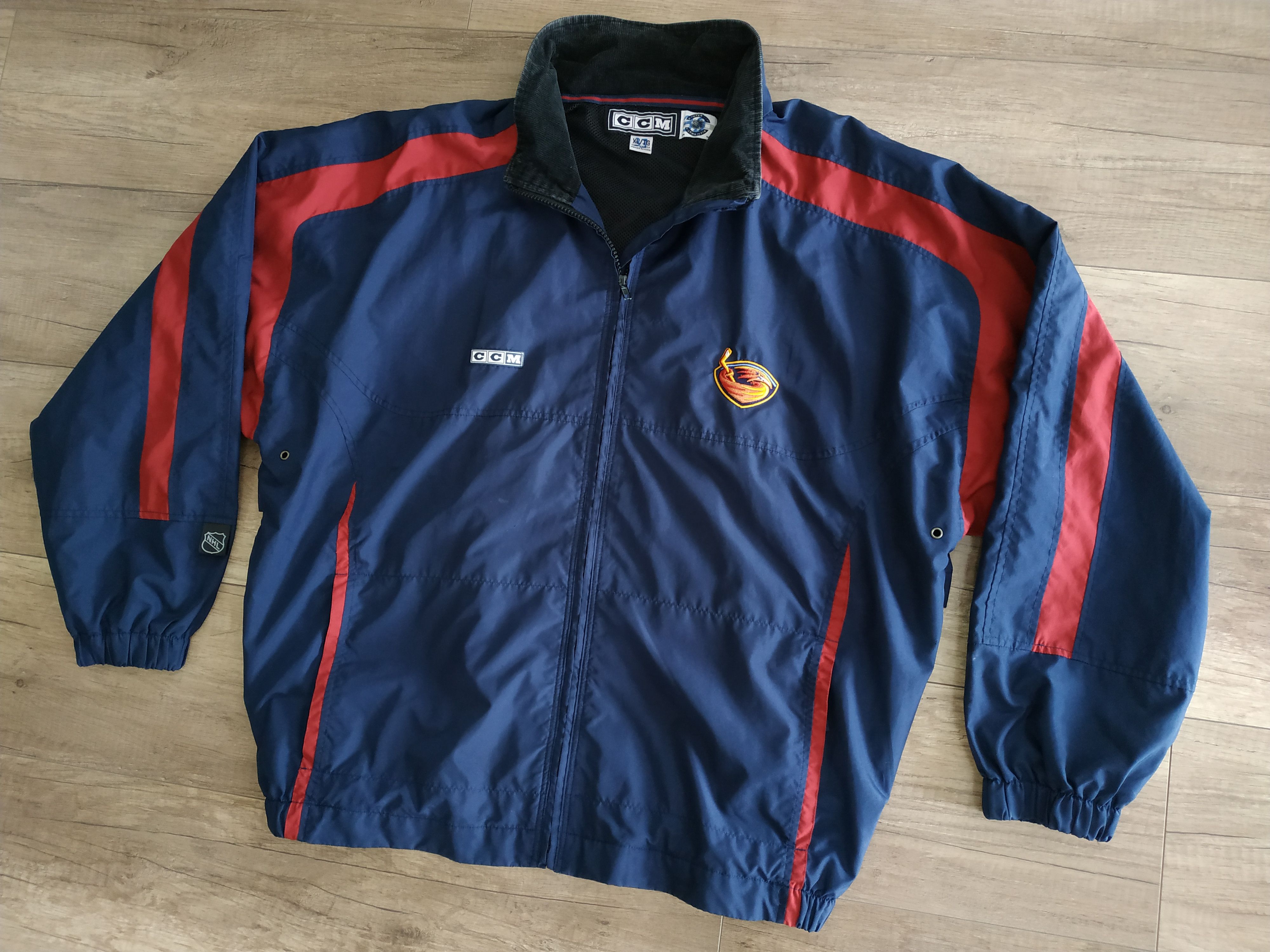 Ccm CCM NHL Atlanta Men's Vintage Full Zip Hockey Jacket, s. XL Size US XL / EU 56 / 4 - 2 Thumbnail