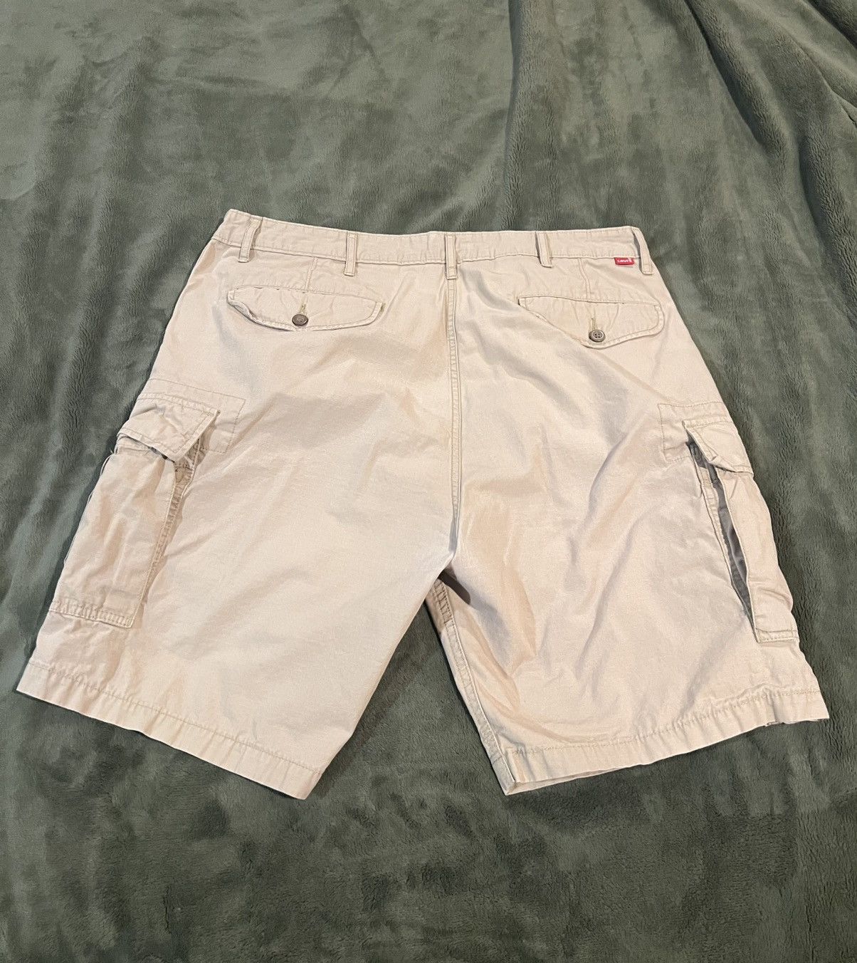 Levi's Levi’s 502 Beige Cargo Shorts - Men’s 38 - Gorpcore/Workwear Size US 38 / EU 54 - 7 Thumbnail