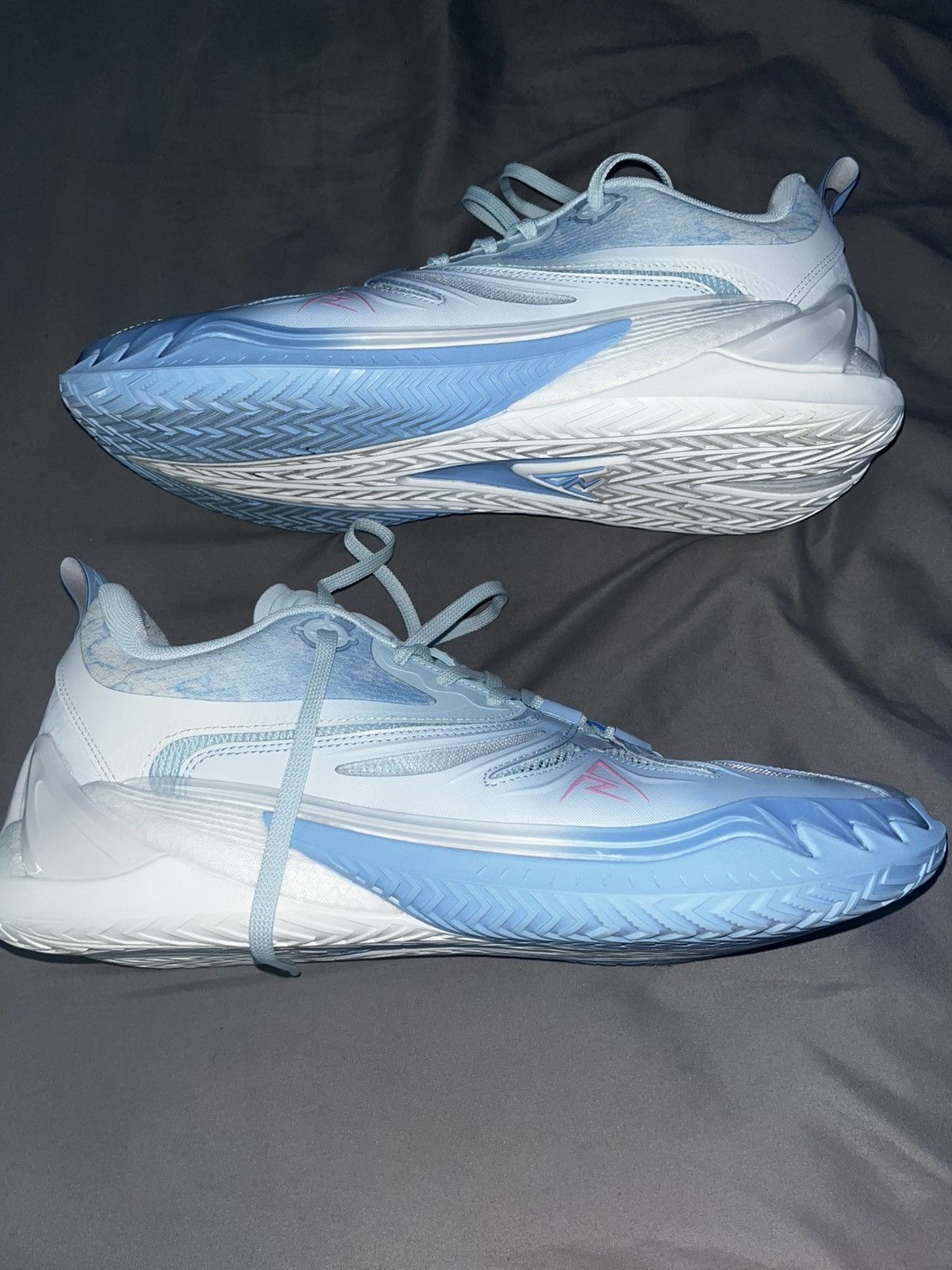 Other Rigorer Ice Bergs ( Austin Rieves Shoe) Size US 13 / EU 46 - 1 Thumbnail