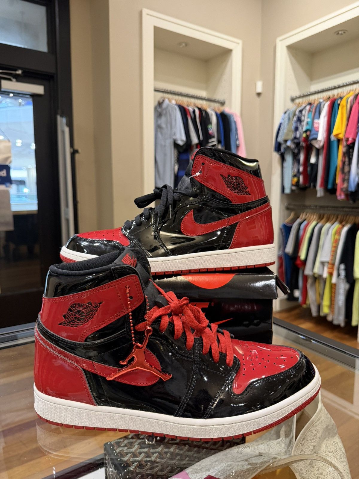 Jordan Brand Jordan 1 Retro High OG ‘Patent Bred’ Size US 13 / EU 46 - 1 Thumbnail