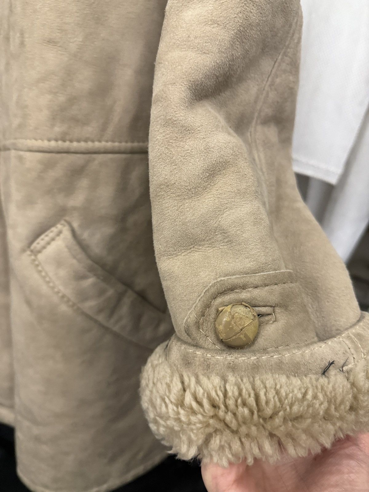 Vintage Vintage Suede/Shearling beige bomber coat Size L / US 10 / IT 46 - 12 Thumbnail