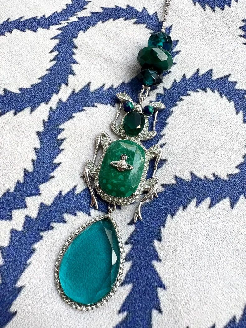 Vivienne Westwood Vivienne Westwood Green Insect Spider Necklace - dmc Size ONE SIZE - 1 Thumbnail