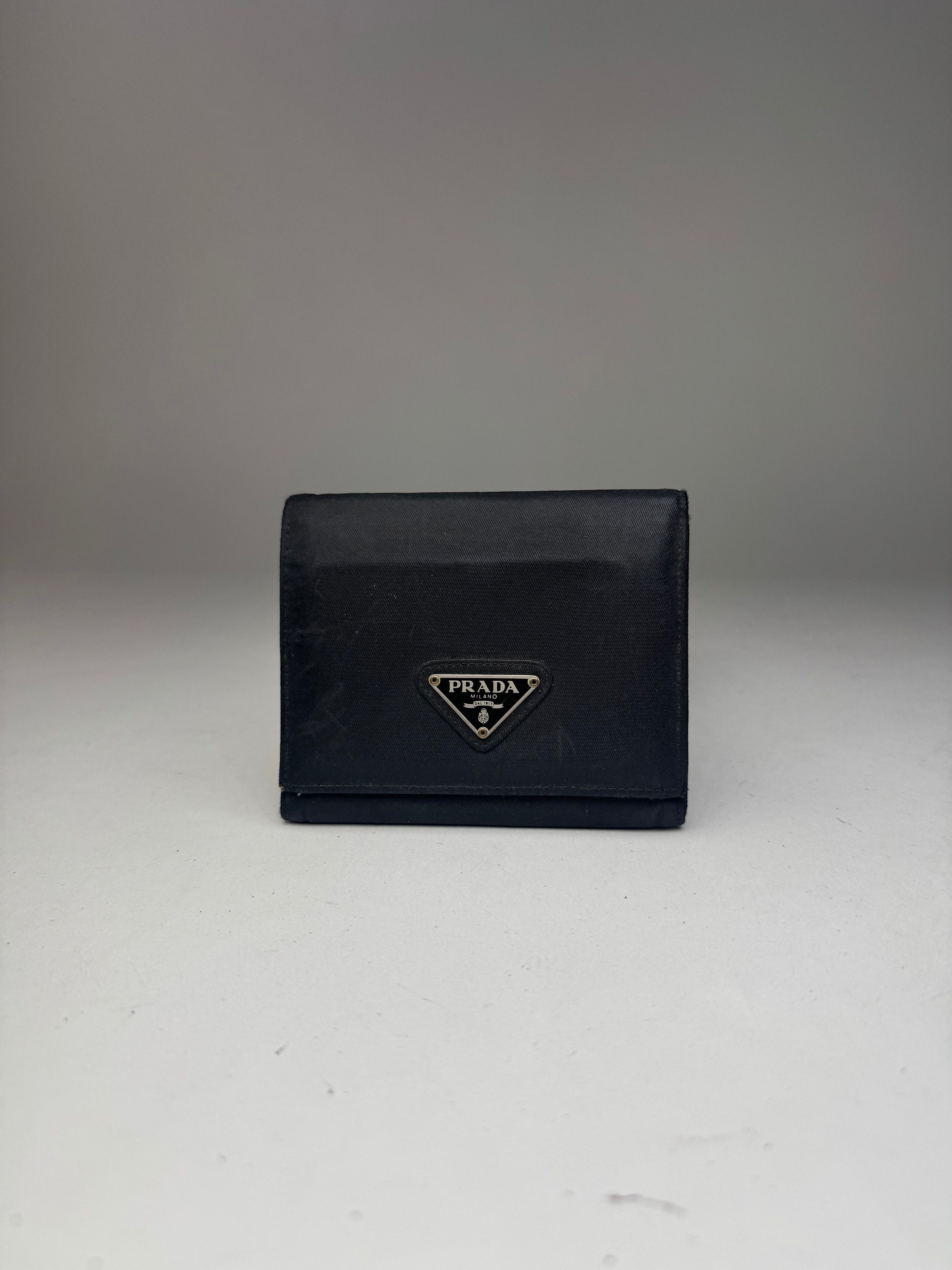 Prada Vintage Triangle Polyester leather wallet black Size ONE SIZE - 1 Thumbnail