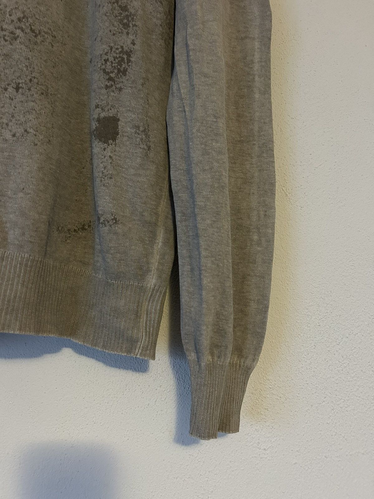 Dirk Bikkembergs Dirk Bikkembergs Distressed Effect Sweater in Light Taupe Size US L / EU 52-54 / 3 - 6 Thumbnail