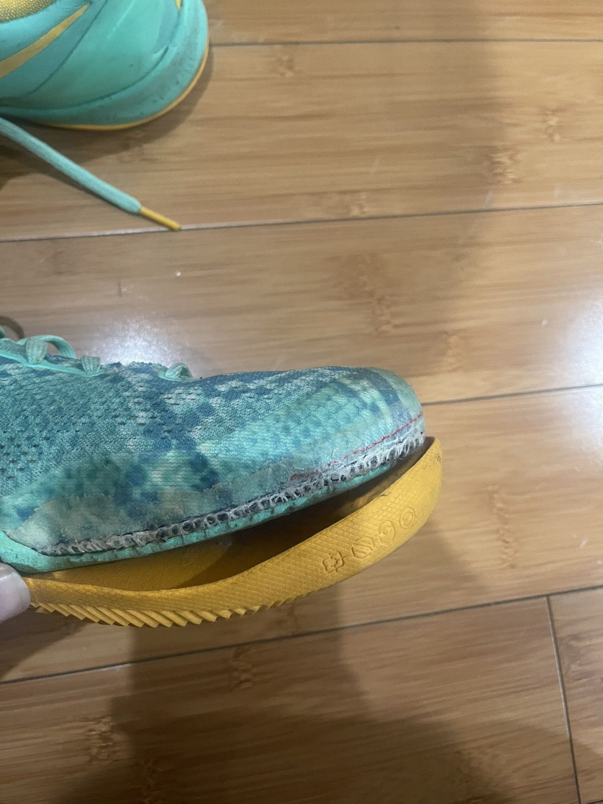 Nike Kobe 8 Glow Green Size US 11 / EU 44 - 6 Thumbnail
