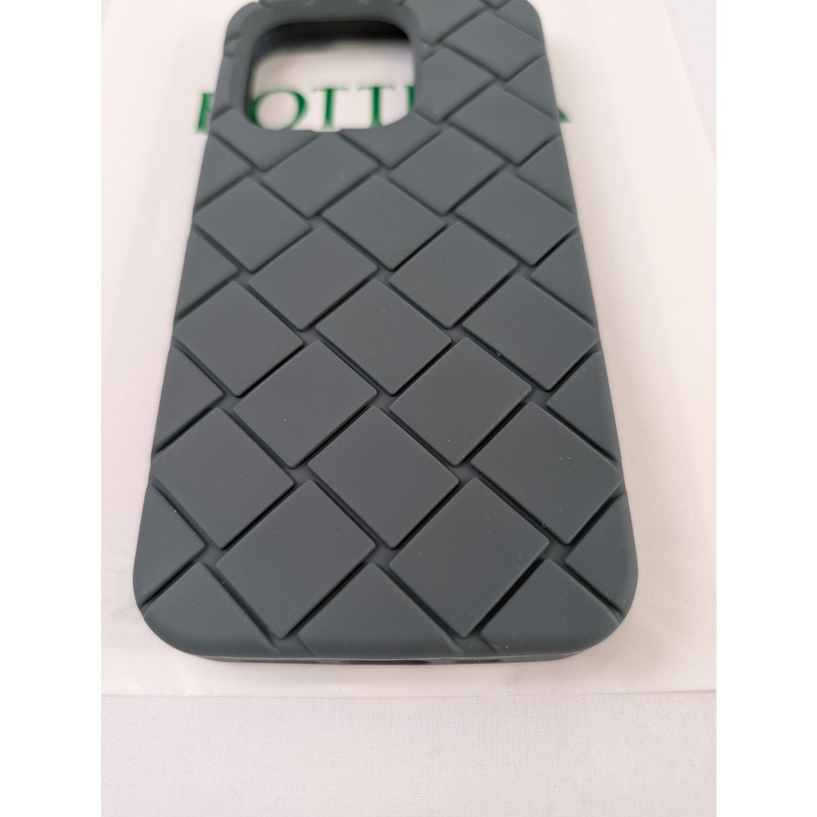 Bottega Veneta o1rshd1 Size: OS / i Phone iPhone 14 pro Cover Case in Slate Size ONE SIZE - 11 Thumbnail