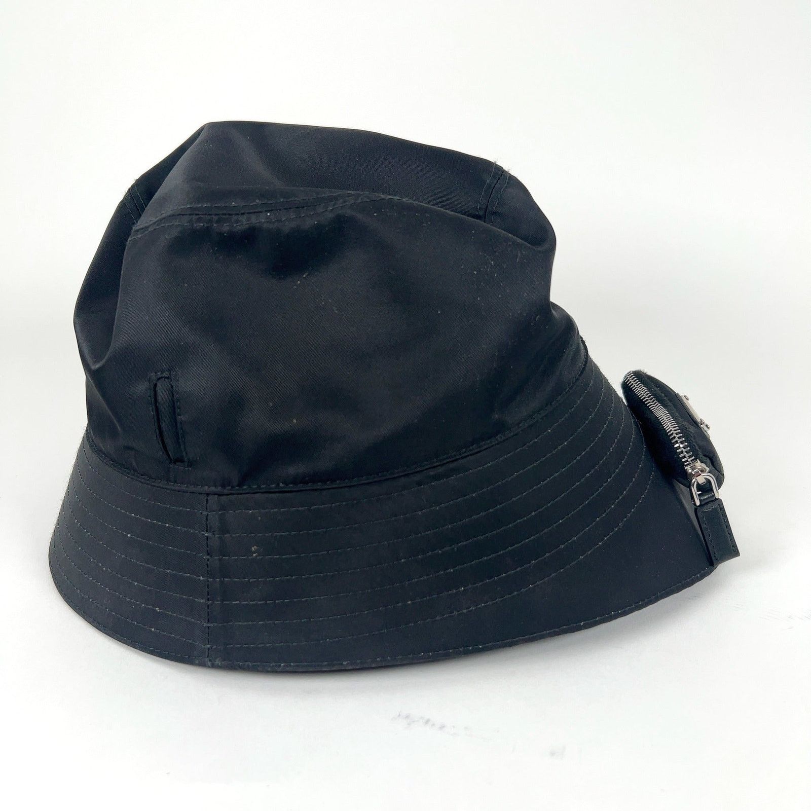 Prada Prada Pouch Re-Nylon Bucket Hat Size ONE SIZE - 4 Thumbnail