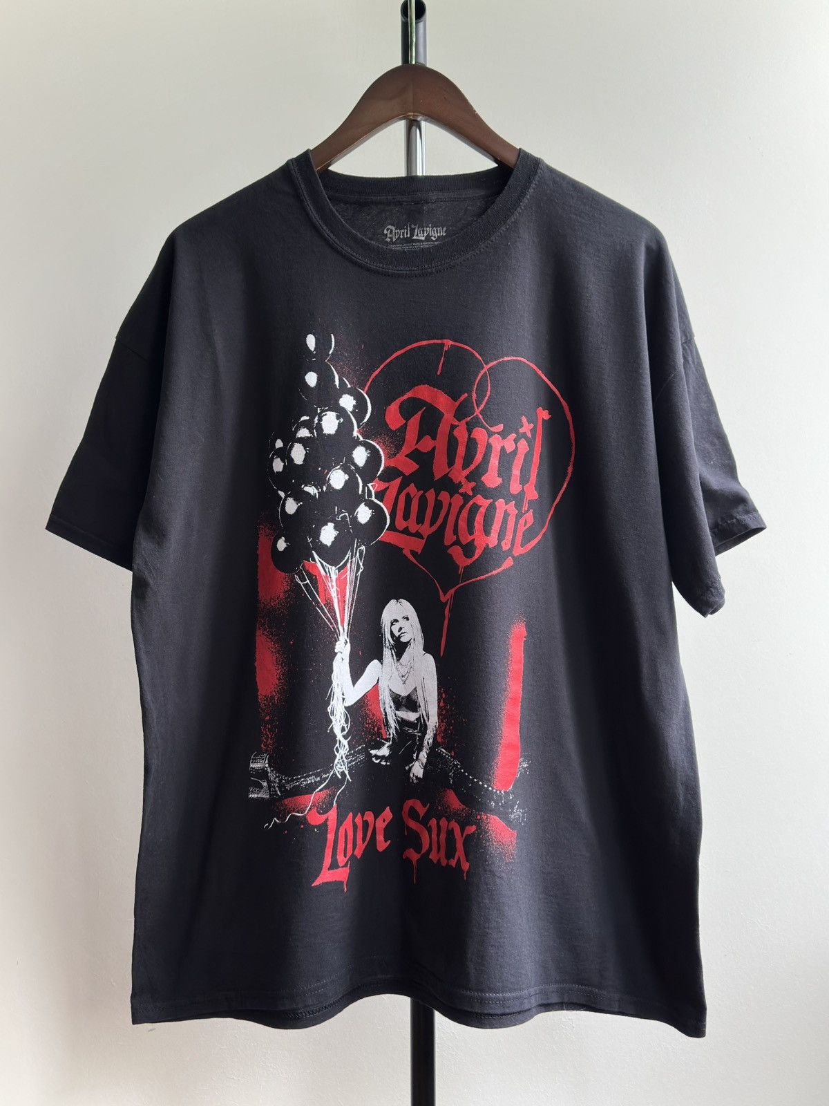 Band Tees × Vintage AVRIL LAVIGNE LOVE SUX BALLOONS TEE Size US L / EU 52-54 / 3 - 1 Thumbnail
