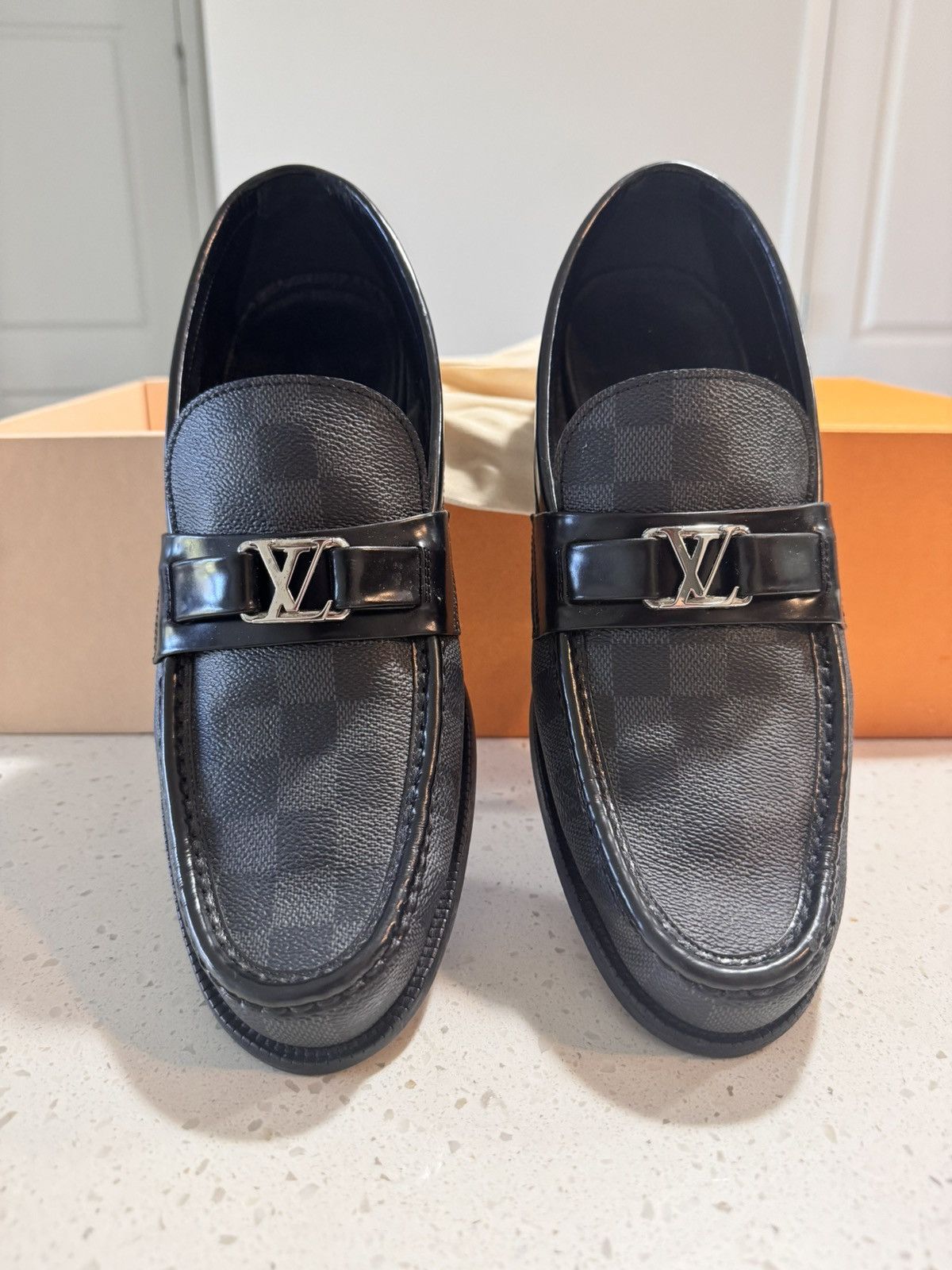 Louis Vuitton ! LV Major Loafer Graphite Grey 9.5 ! Size US 9.5 / EU 42-43 - 2 Thumbnail