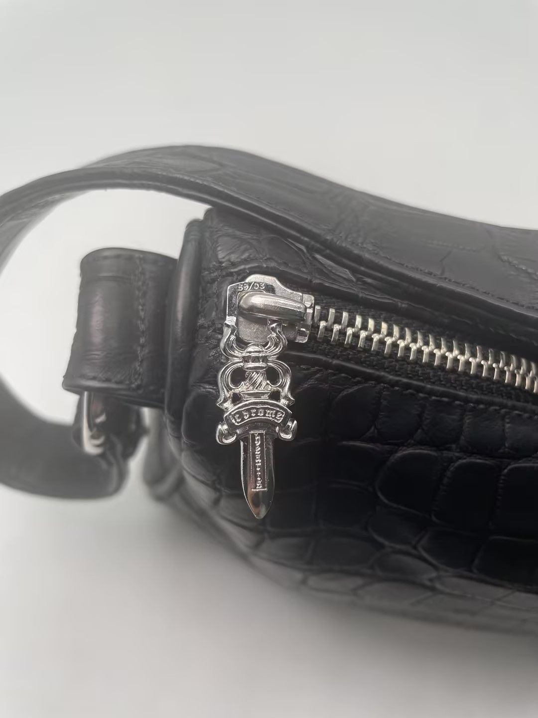 Chrome Hearts Chrome Hearts Black Alligator Leather Nugget Bag Size ONE SIZE - 6 Thumbnail