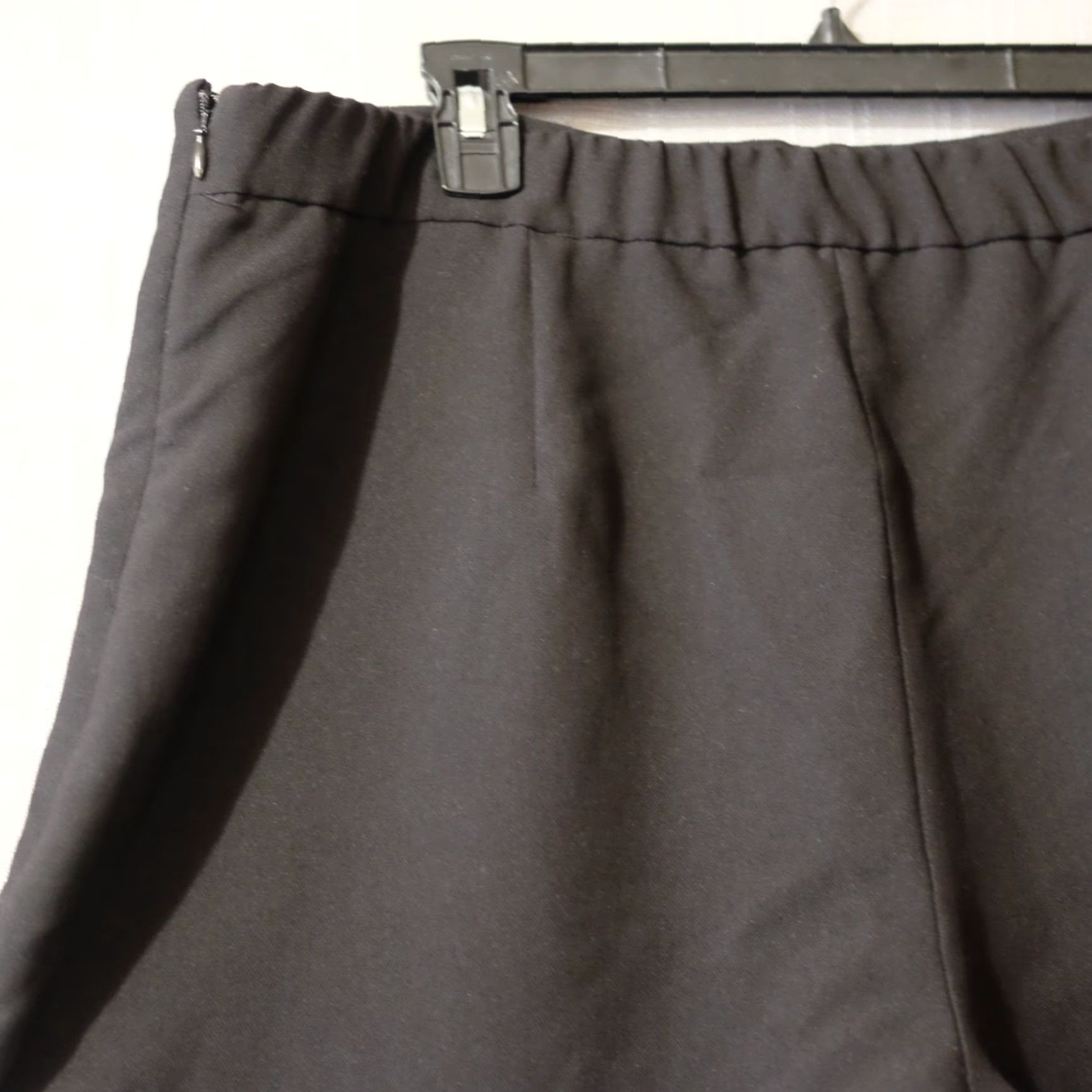 Nine West VINTAGE EUC Nine West Skort Wrap Front Elastic Back Waist Black Womens XL #A2-53 Size ONE SIZE - 6 Thumbnail