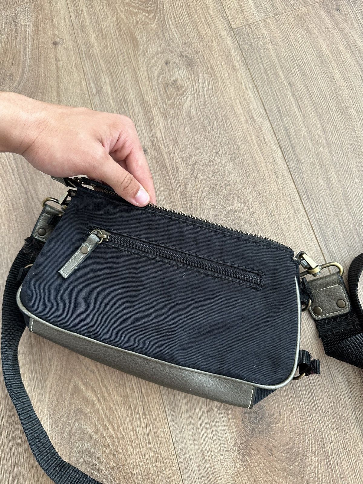 Guess 🔥VINTAGE Y2K AVANT GRANDE GUESS SHOULDER BAG🔥 Size ONE SIZE - 11 Thumbnail